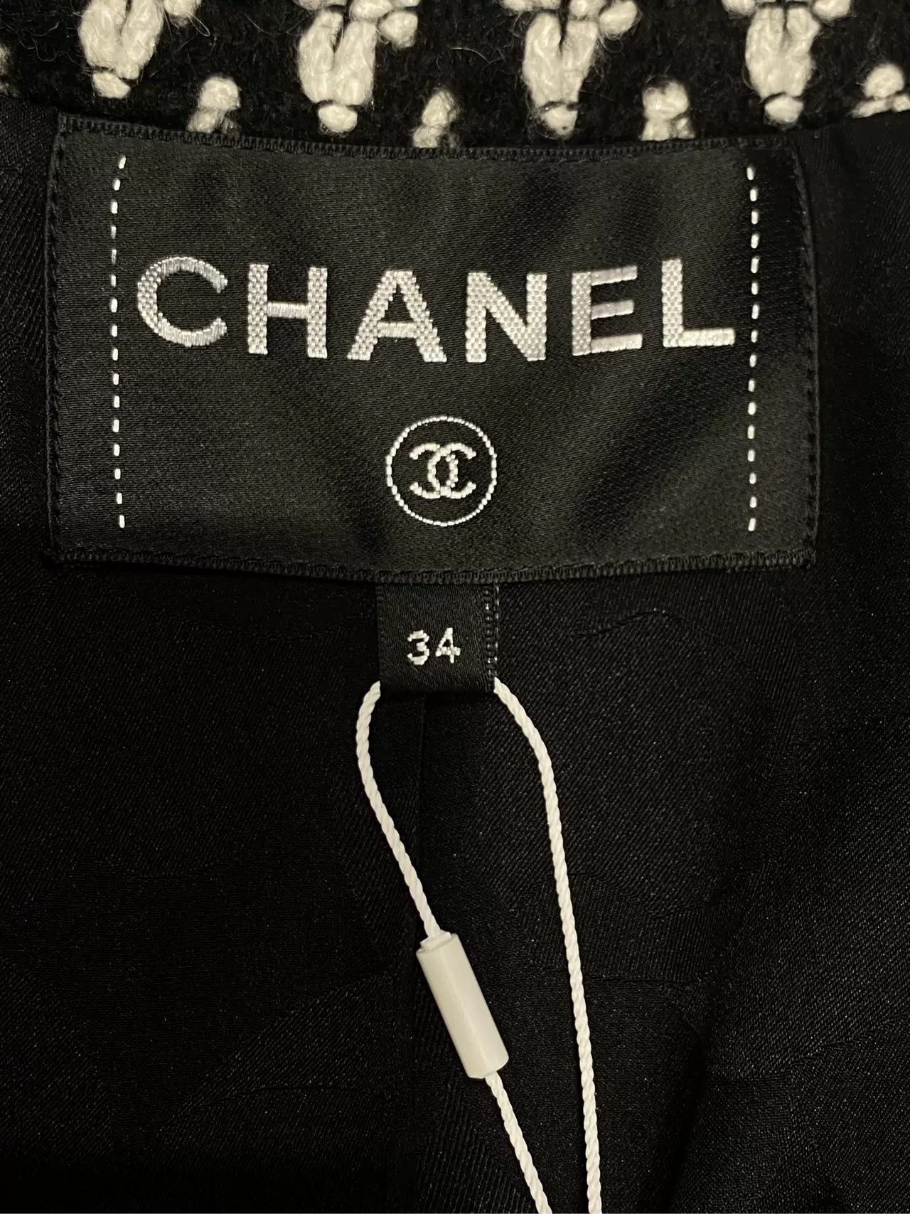 Chanel Chanel 21k Silver Black Sequin Jacket Size US XS / EU 42 / 0 - 4 Thumbnail