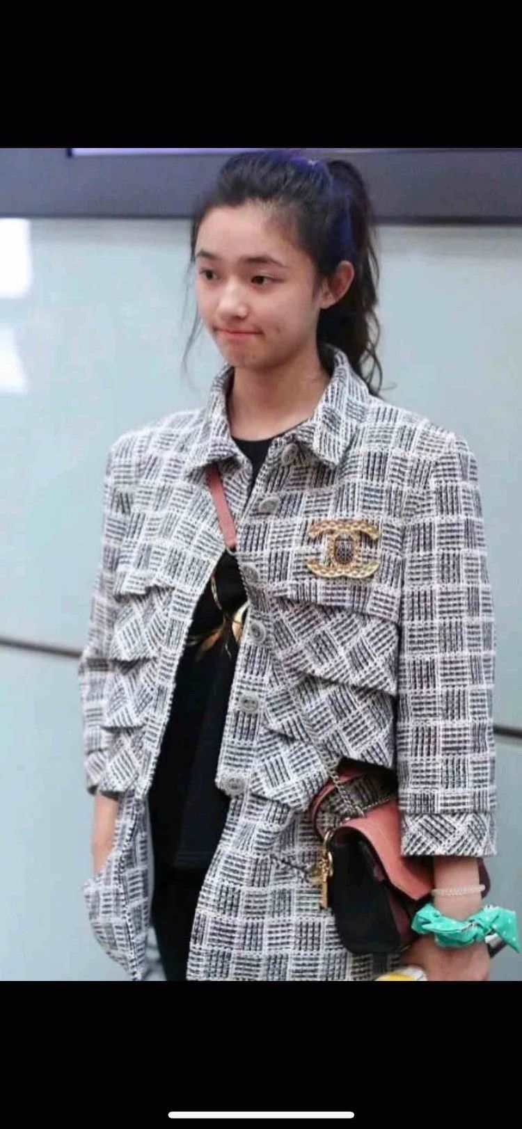 Chanel white checkered Chanel cropped jacket Size US M / EU 48-50 / 2 - 7 Thumbnail