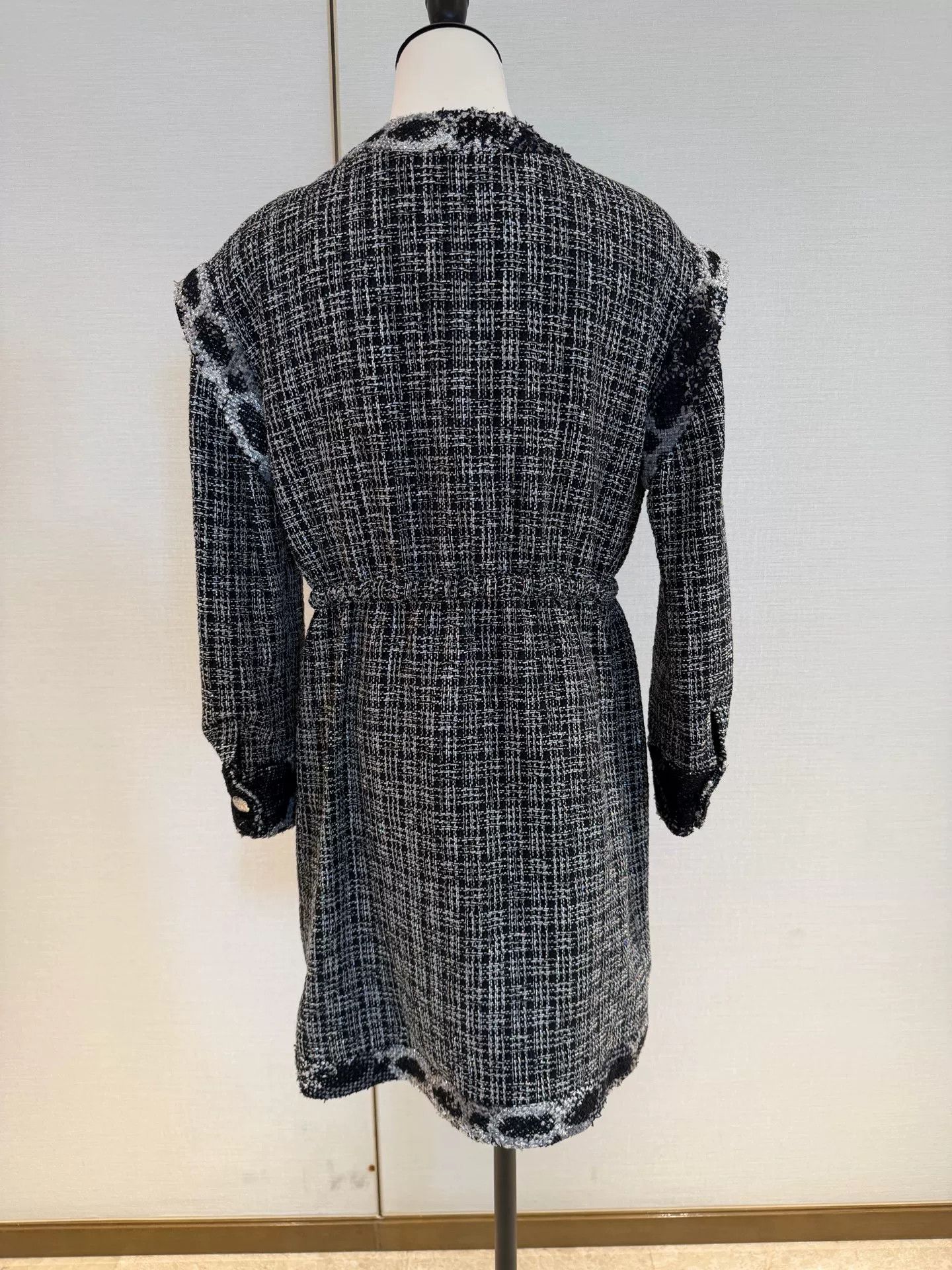 Chanel Chanel Black Silver Tweed Coat Dress Size US S / EU 44-46 / 1 - 2 Thumbnail