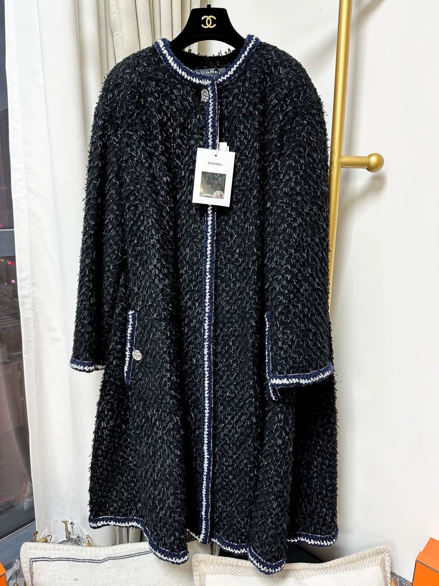 Chanel Chanel 22A Black Long Coat with Trim Size US M / EU 48-50 / 2 - 5 Thumbnail