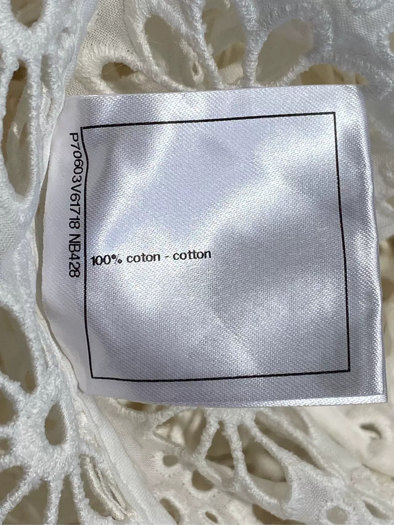 Chanel Chanel 2021 White Openwork Cardigan Size US XS / EU 42 / 0 - 7 Thumbnail