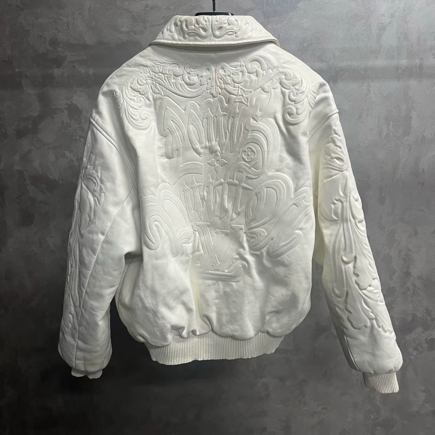 Louis Vuitton Louis Vuitton White Leather Waistcoat Jacket Size US L / EU 52-54 / 3 - 5 Thumbnail