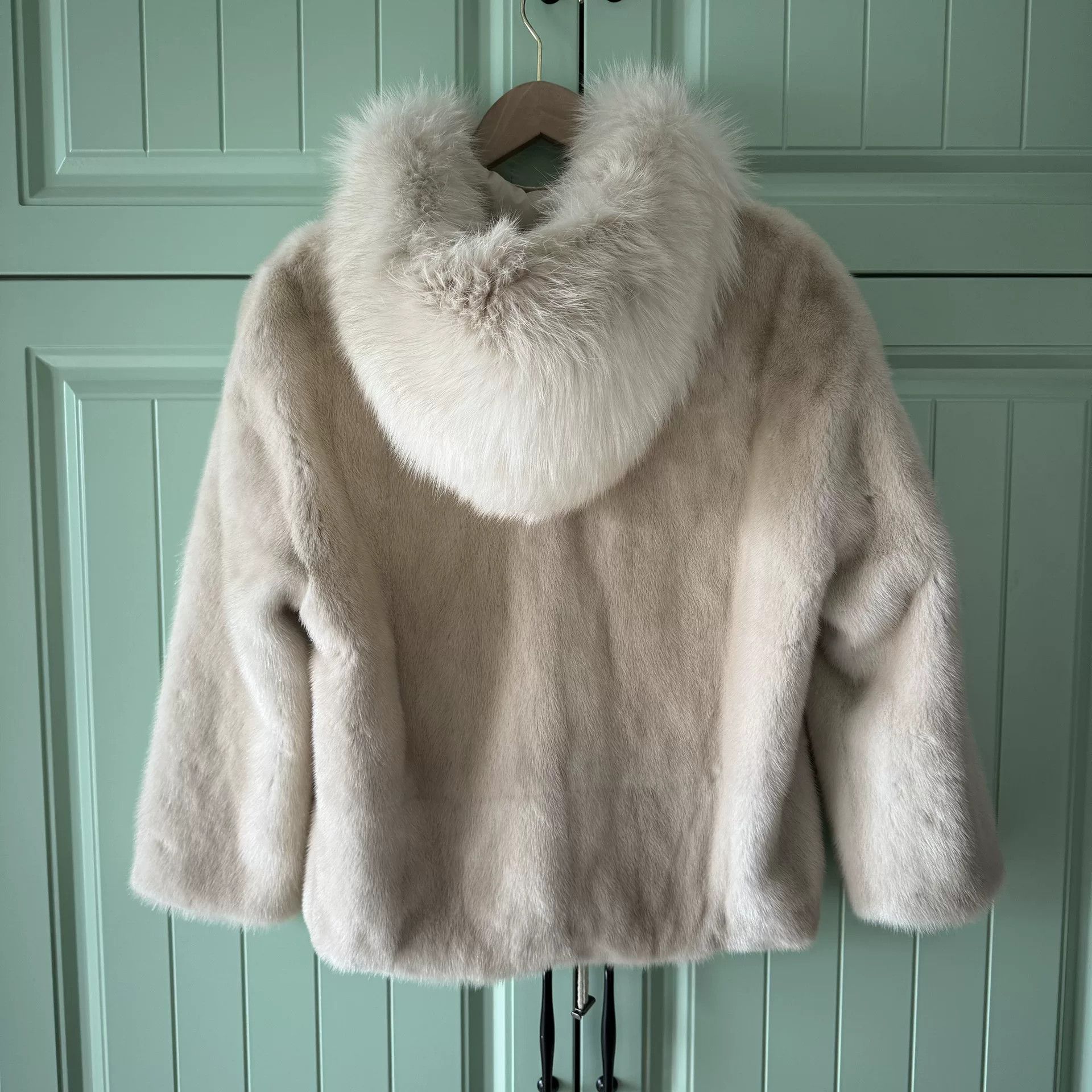 Brunello Cucinelli Brunello Cucinelli Beige Mink Coat Size US M / EU 48-50 / 2 - 2 Thumbnail