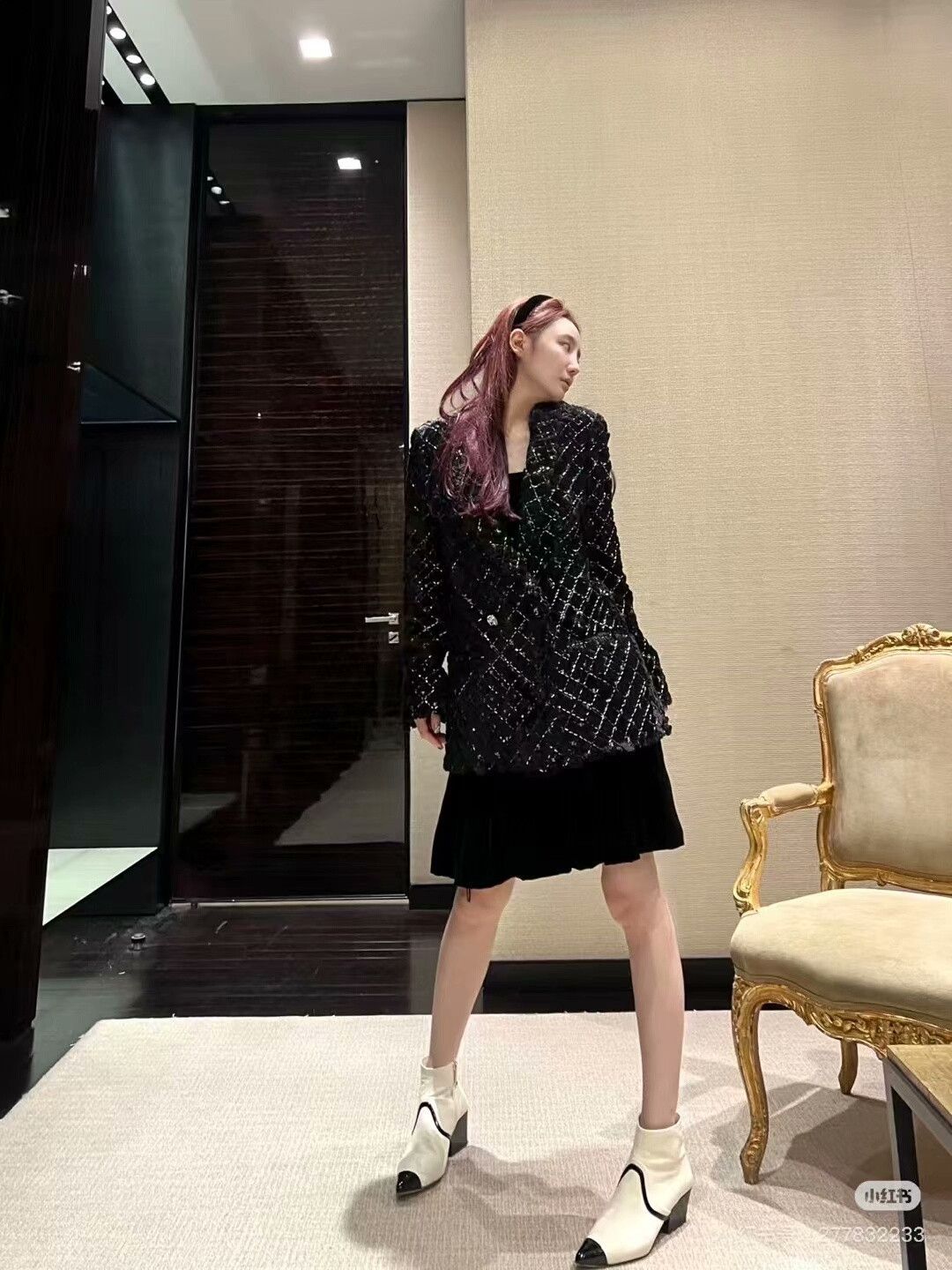 Chanel handmade rabbit fur Chanel coat 22B Size US S / EU 44-46 / 1 - 7 Thumbnail