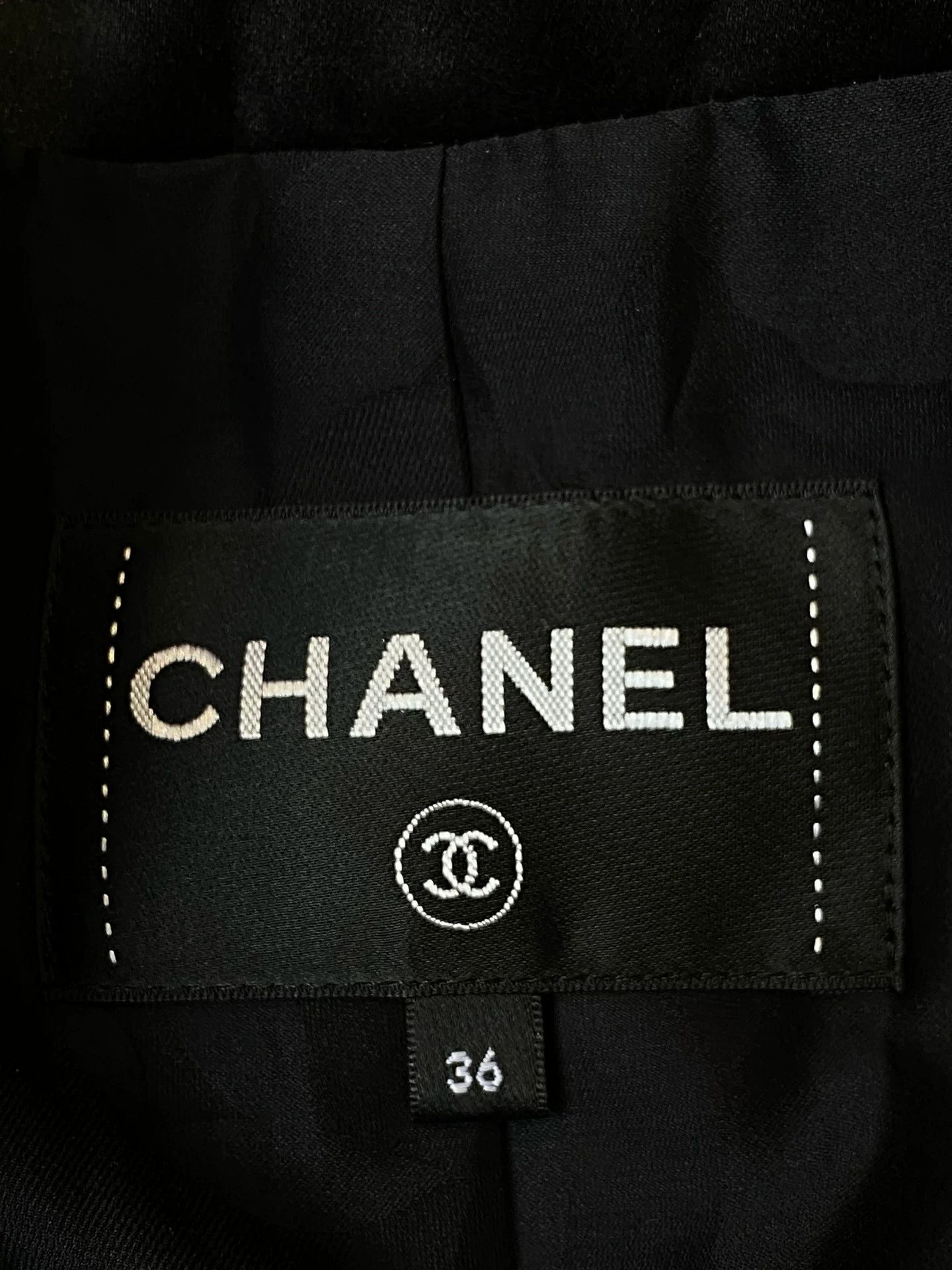 Chanel Chanel 2022 Colorful Striped Jacket FR36 Size US M / EU 48-50 / 2 - 3 Thumbnail