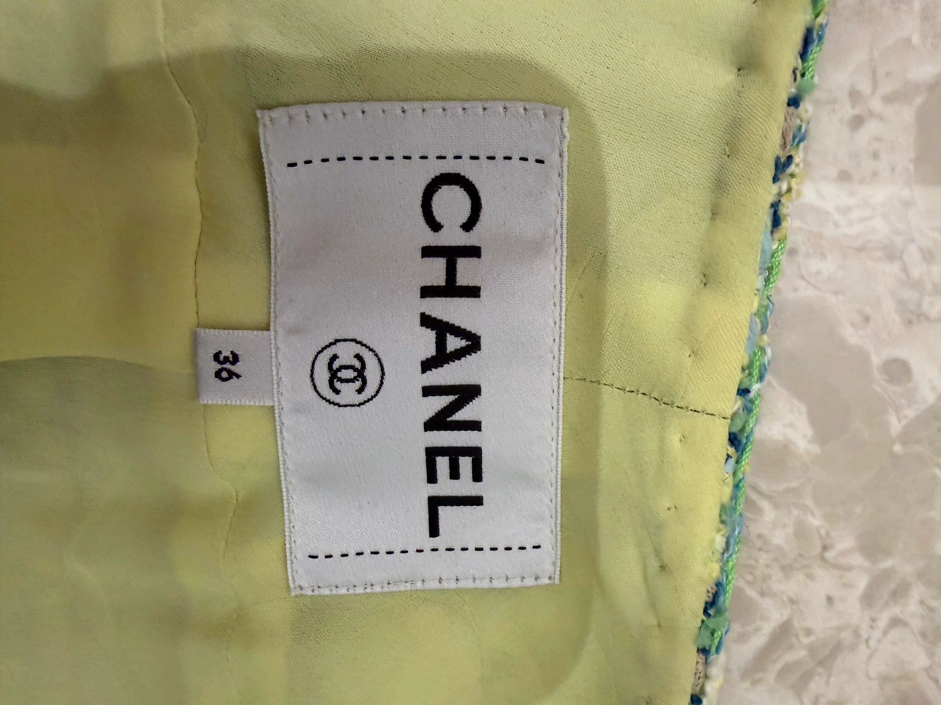 Chanel Chanel 19p Green Tweed Jacket Size 36 Size US S / EU 44-46 / 1 - 3 Thumbnail