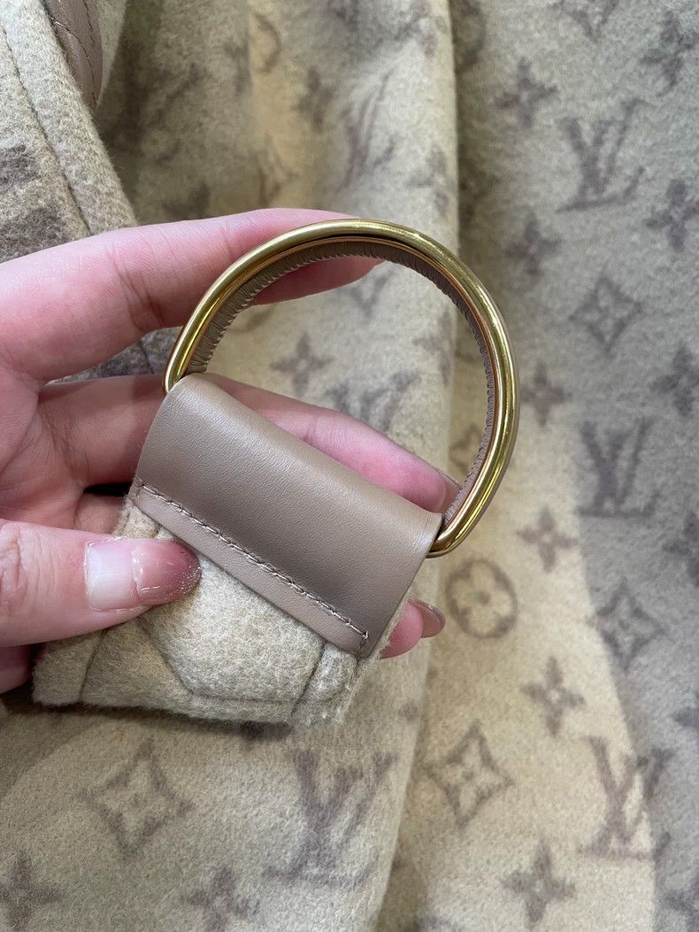 Louis Vuitton Louis Vuitton Beige Monogram Coat Size US S / EU 44-46 / 1 - 5 Thumbnail