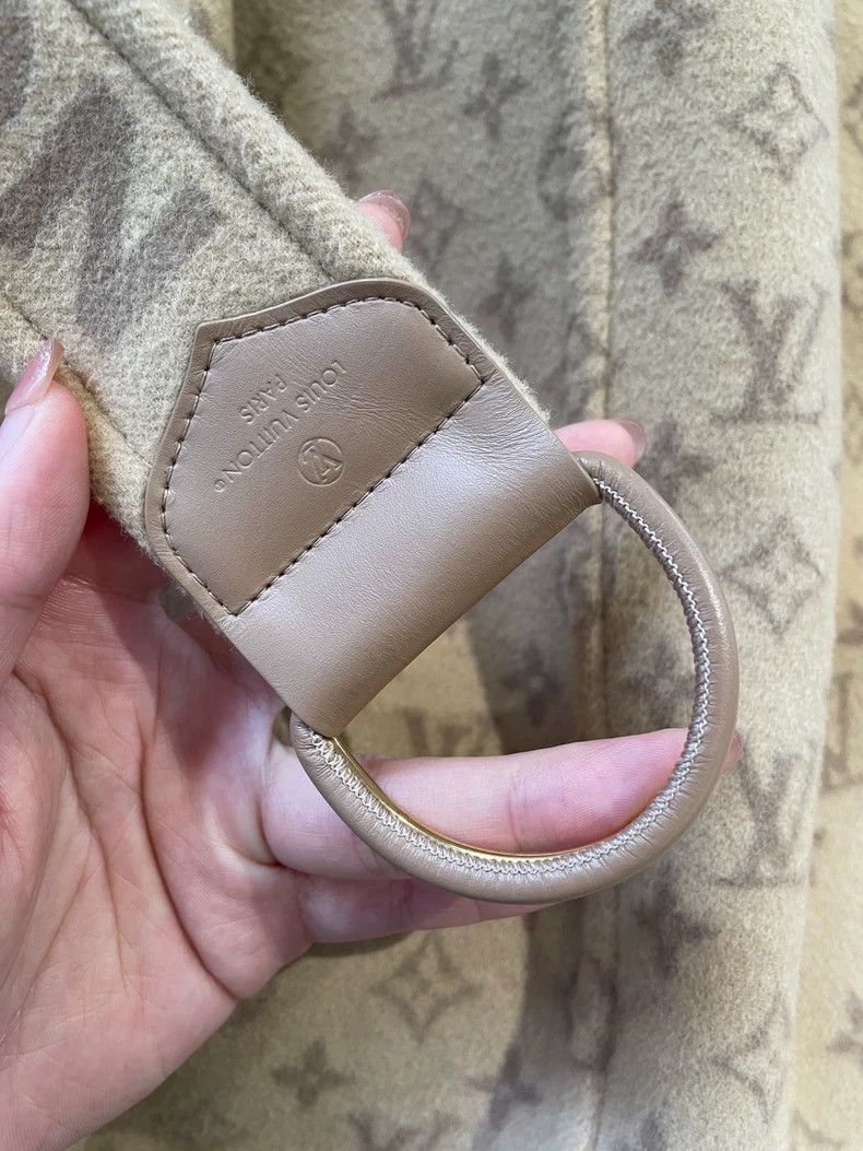 Louis Vuitton Louis Vuitton Beige Monogram Coat Size US S / EU 44-46 / 1 - 4 Thumbnail