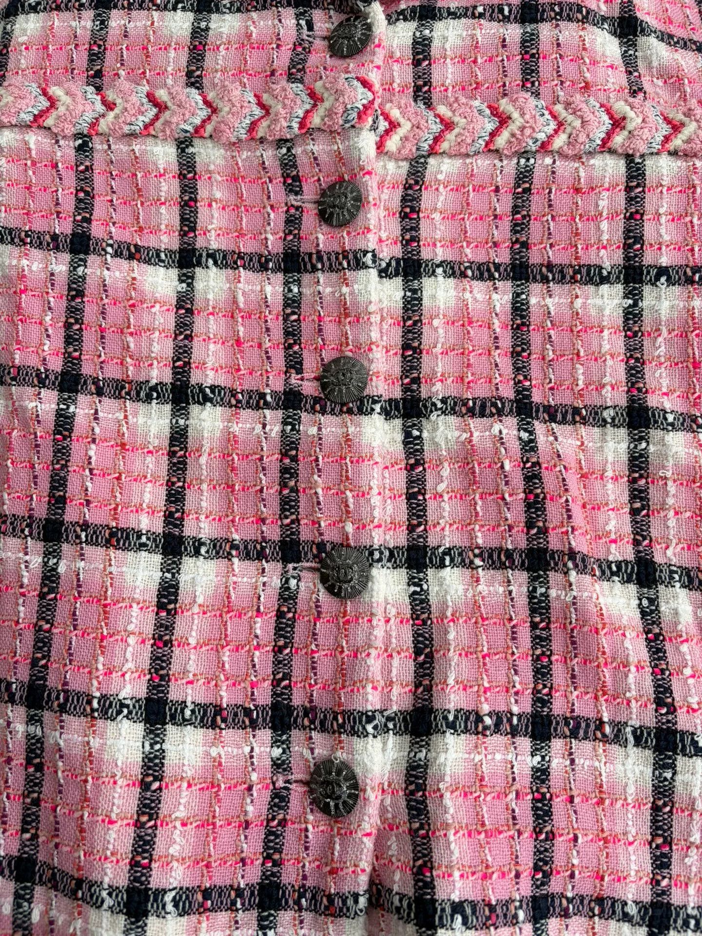 Chanel Chanel Pink Plaid Tweed Stand-Collar Jacket Size US S / EU 44-46 / 1 - 3 Thumbnail