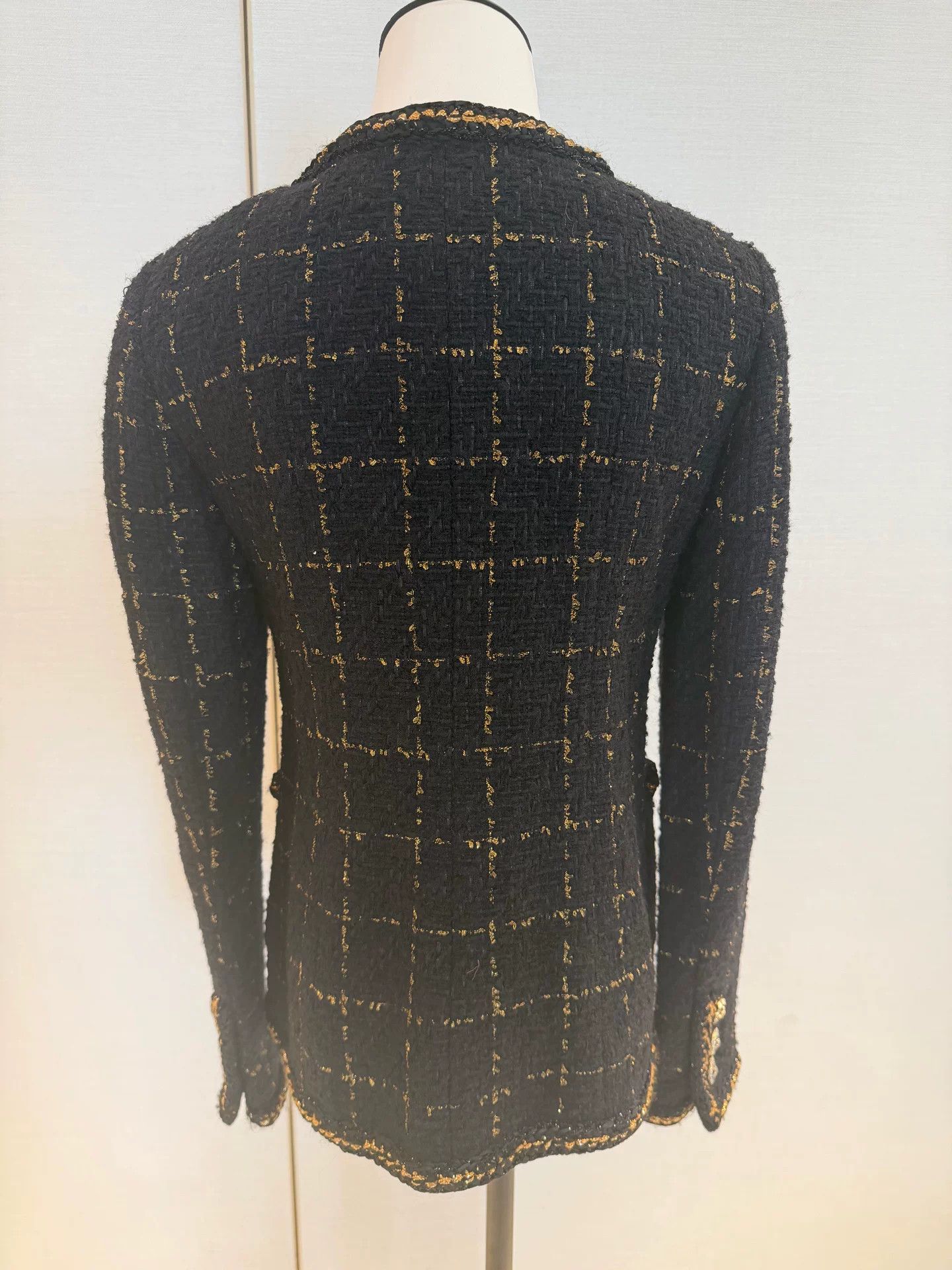 Chanel Chanel 2016 Black Gold Jacket Size 36 Size US S / EU 44-46 / 1 - 2 Thumbnail