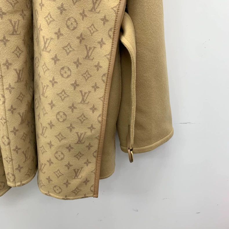 Louis Vuitton Louis Vuitton Monogram Wool Hooded Coat Size US XS / EU 42 / 0 - 4 Thumbnail