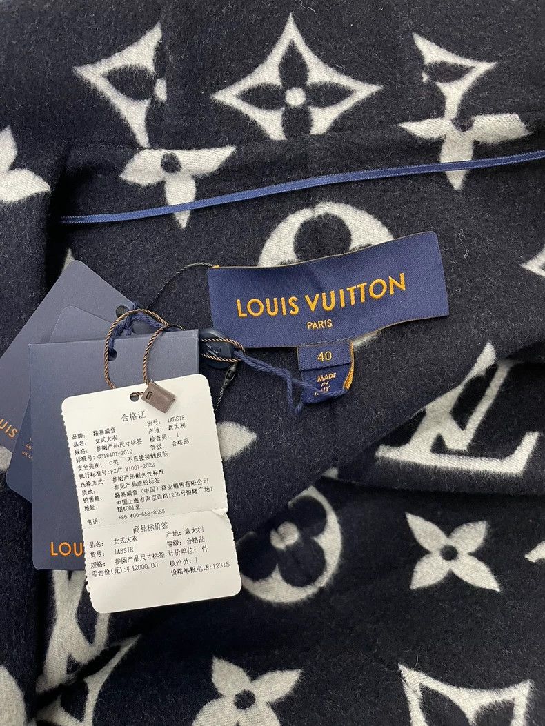 Louis Vuitton Louis Vuitton Blue Wool Monogram Coat Size US M / EU 48-50 / 2 - 4 Thumbnail