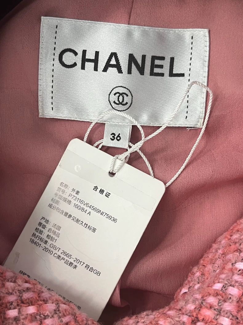 Chanel Chanel Pink Black Tweed Feather Cuff Jacket Size US M / EU 48-50 / 2 - 4 Thumbnail