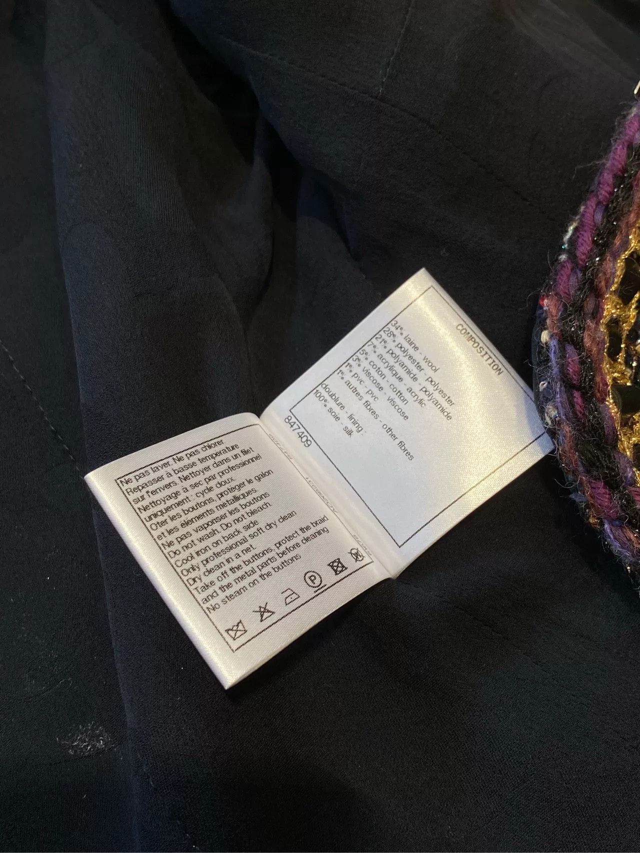 Chanel Chanel 21A Castle Berry Embroidered Jacket Size US L / EU 52-54 / 3 - 9 Thumbnail