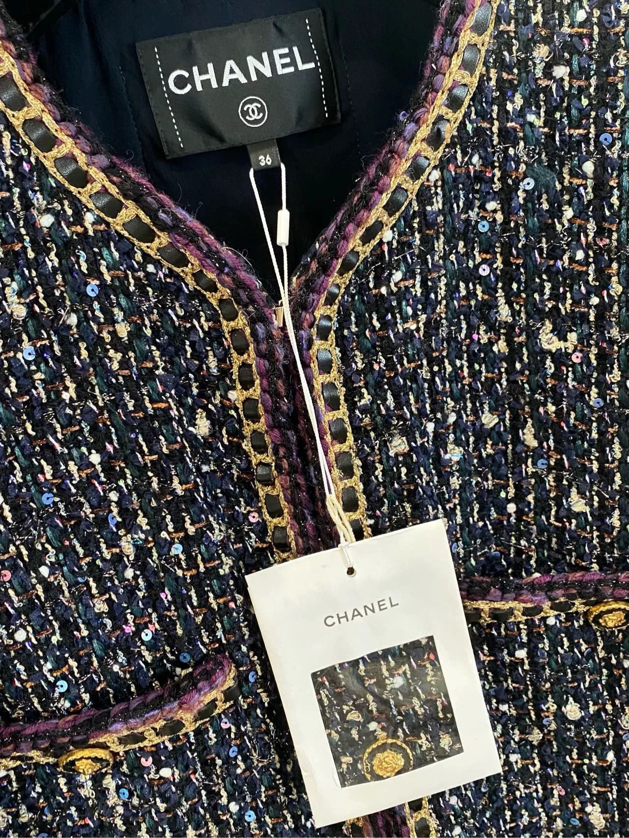 Chanel Chanel 21A Castle Berry Embroidered Jacket Size US L / EU 52-54 / 3 - 6 Thumbnail