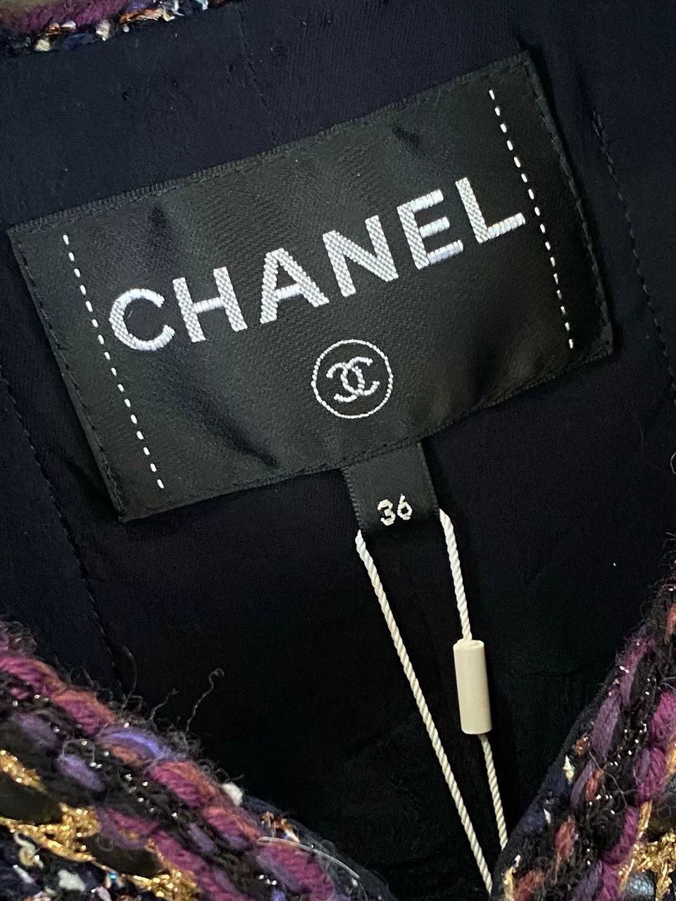 Chanel Chanel 21A Castle Berry Embroidered Jacket Size US L / EU 52-54 / 3 - 5 Thumbnail