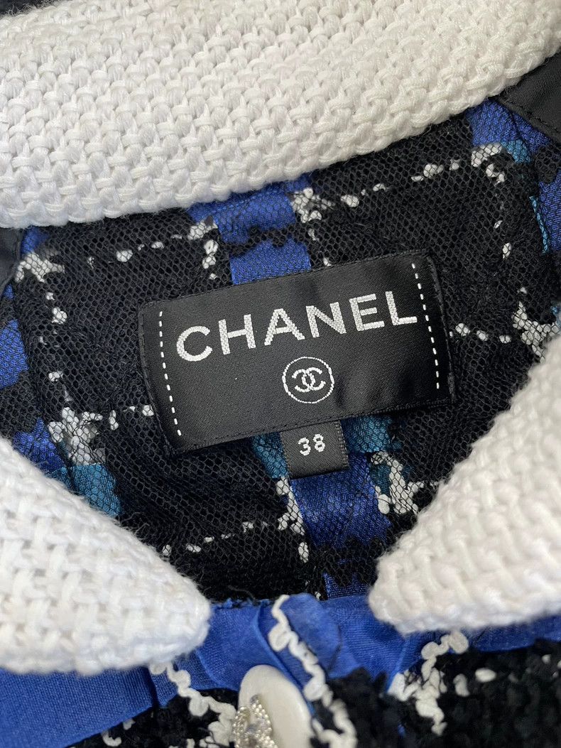 Chanel Chanel 22C Black Blue Plaid Tweed Vest Size US M / EU 48-50 / 2 - 5 Thumbnail