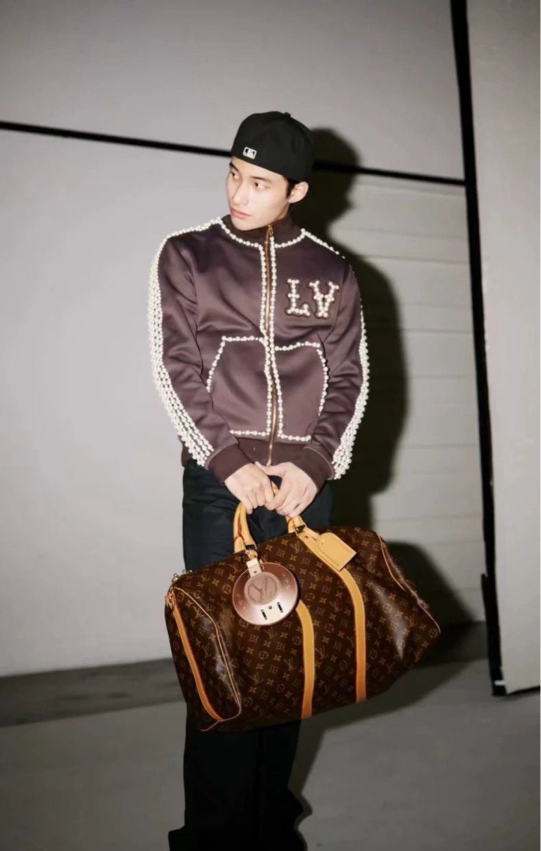 Louis Vuitton Louis Vuitton x Pharrell Pearl Embroidered Jacket Size US M / EU 48-50 / 2 - 8 Thumbnail