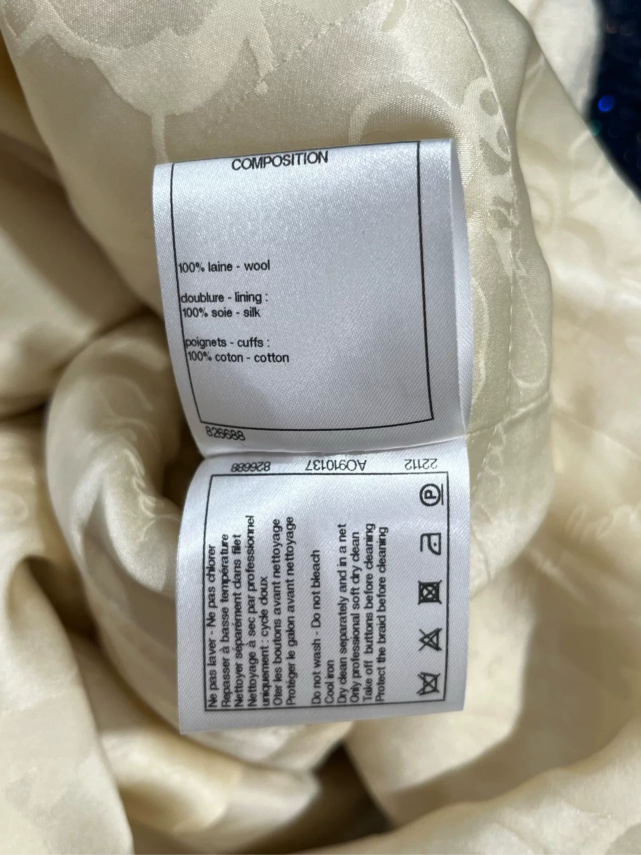 Chanel Chanel 2017 Metiers d'Art White Coat Size US XS / EU 42 / 0 - 5 Thumbnail
