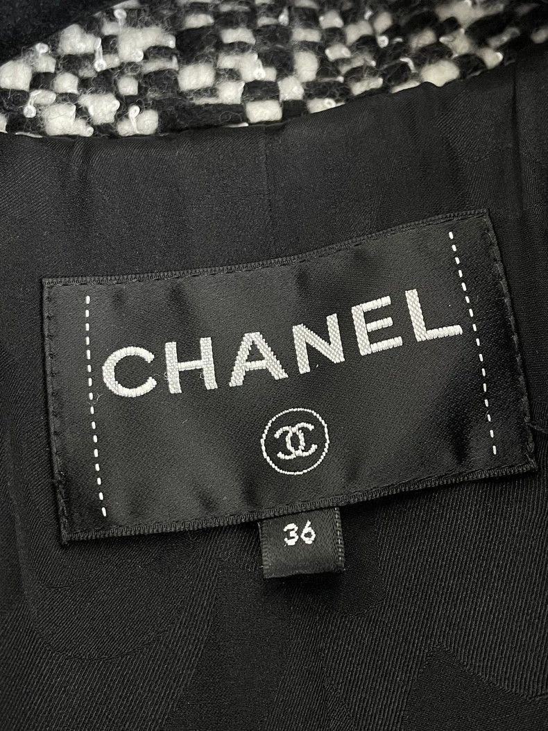 Chanel Chanel 20A Tweed Feather Coat Size US XS / EU 42 / 0 - 5 Thumbnail