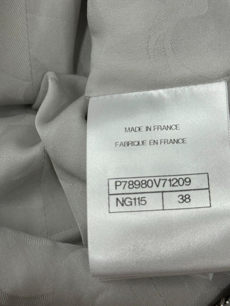 Chanel Chanel White Blue Pearl Sequin Jacket Size US M / EU 48-50 / 2 - 5 Thumbnail