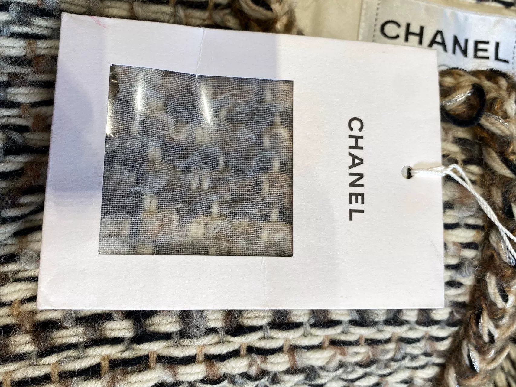 Chanel Chanel 2018 Forest Beige Round Collar Coat Size US M / EU 48-50 / 2 - 4 Thumbnail