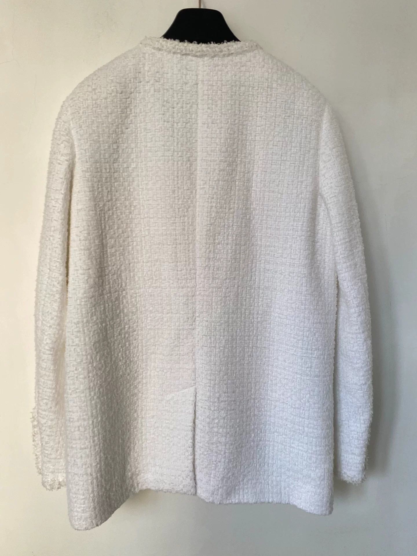 Chanel Chanel White Tweed Double Pocket Jacket Size US S / EU 44-46 / 1 - 2 Thumbnail