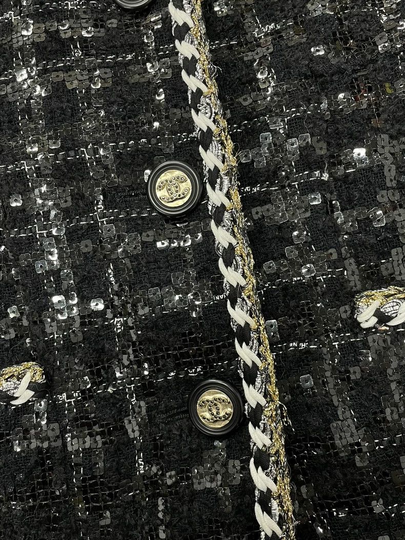 Chanel Chanel Black Sequin Diamond Button Jacket Size US M / EU 48-50 / 2 - 2 Thumbnail
