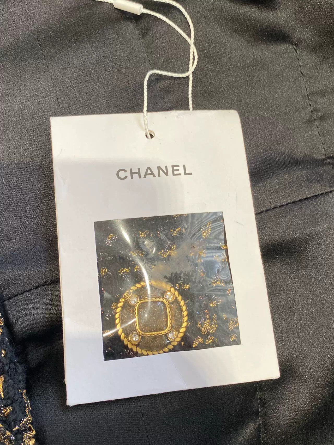 Chanel Chanel 2019 Egypt Series Black Gold Coat Size US XL / EU 56 / 4 - 3 Thumbnail