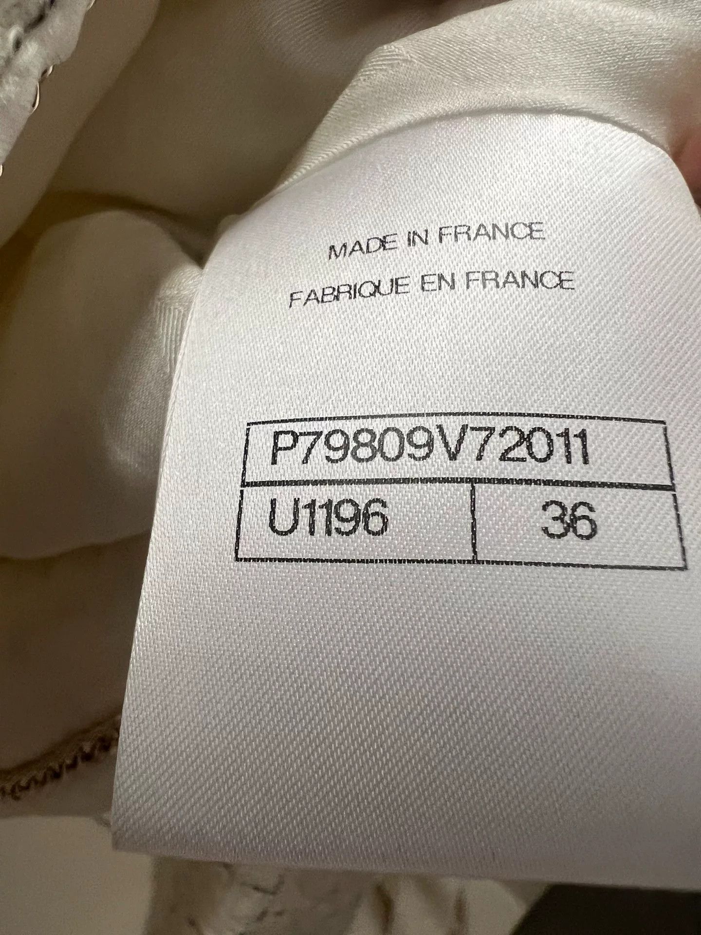 Chanel Chanel 25A White Button Coat Size 36 Size US S / EU 44-46 / 1 - 8 Thumbnail