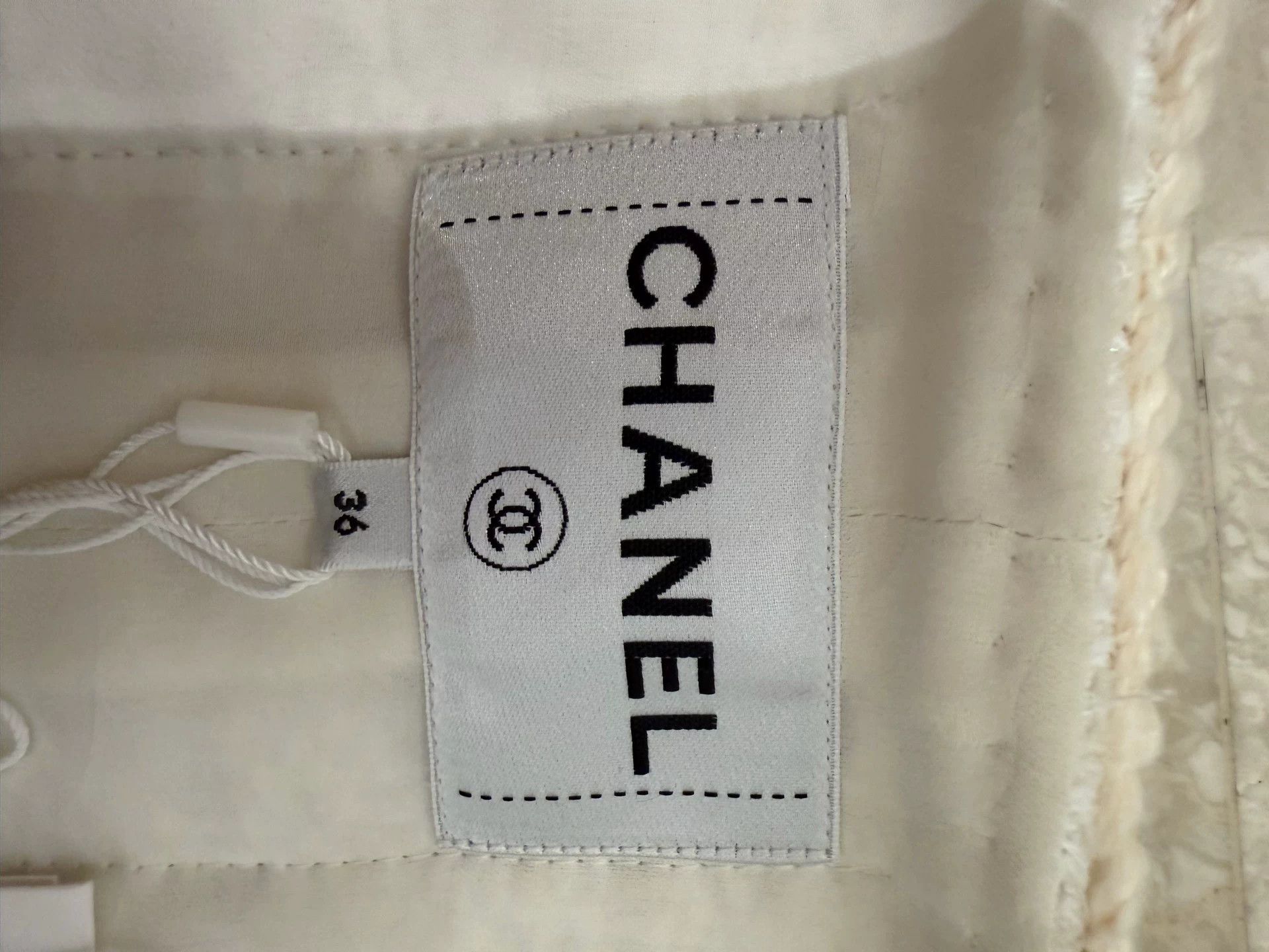 Chanel Chanel Haute Couture Castle Jacket Size 36 Size US S / EU 44-46 / 1 - 3 Thumbnail