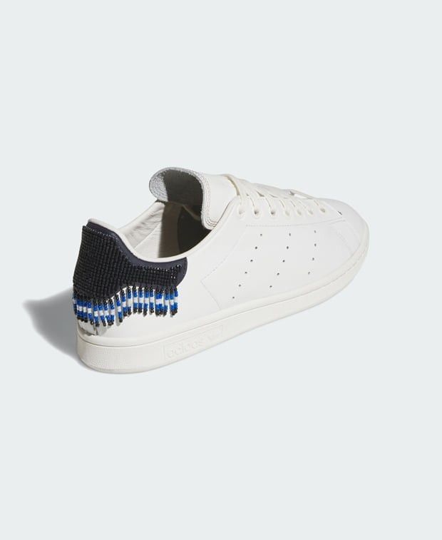 Adidas Sneakers Size US 9.5 / EU 42-43 - 2 Thumbnail