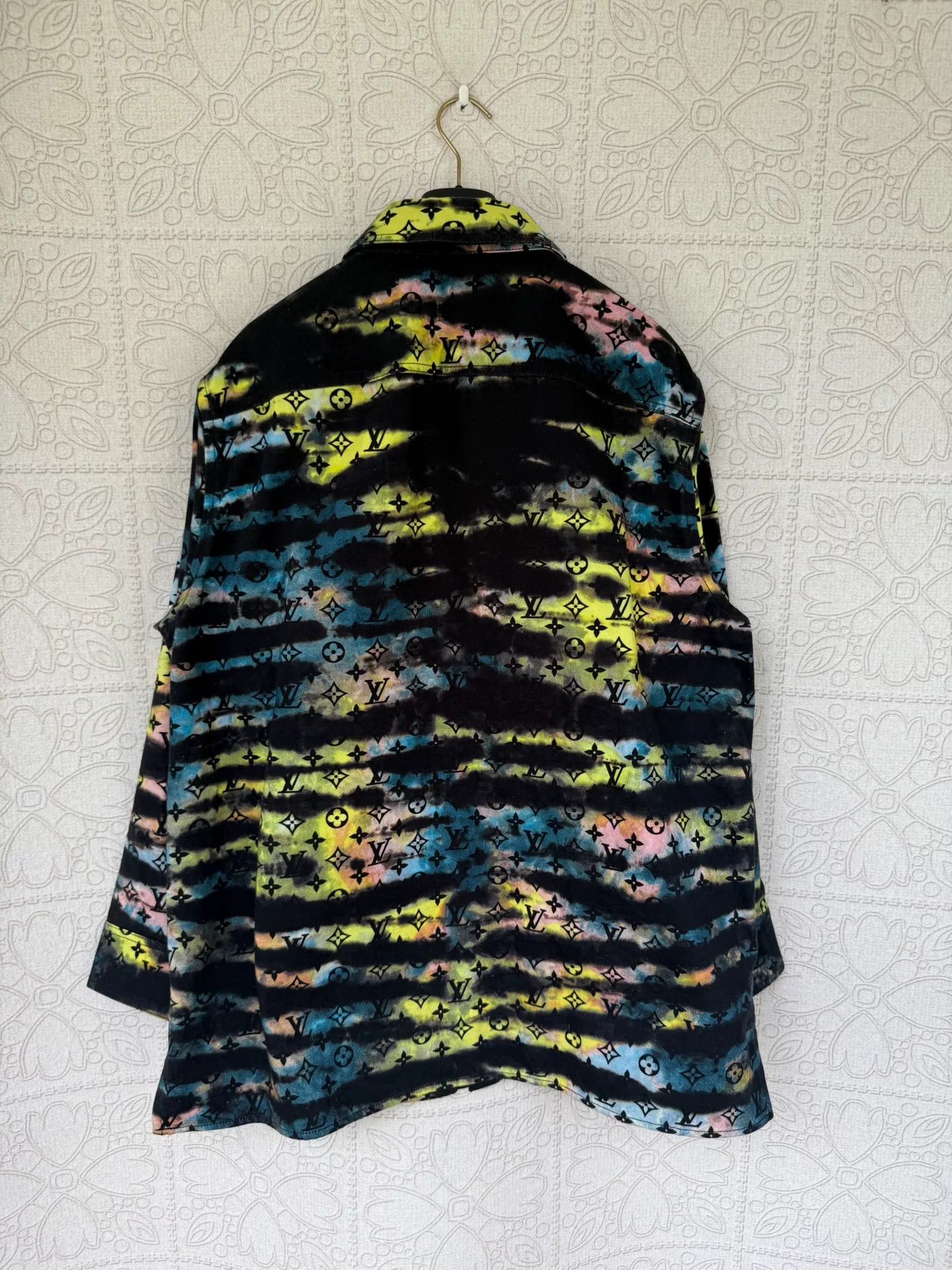 Louis Vuitton louis vuitton neon print denim jacket Size US L / EU 52-54 / 3 - 2 Thumbnail
