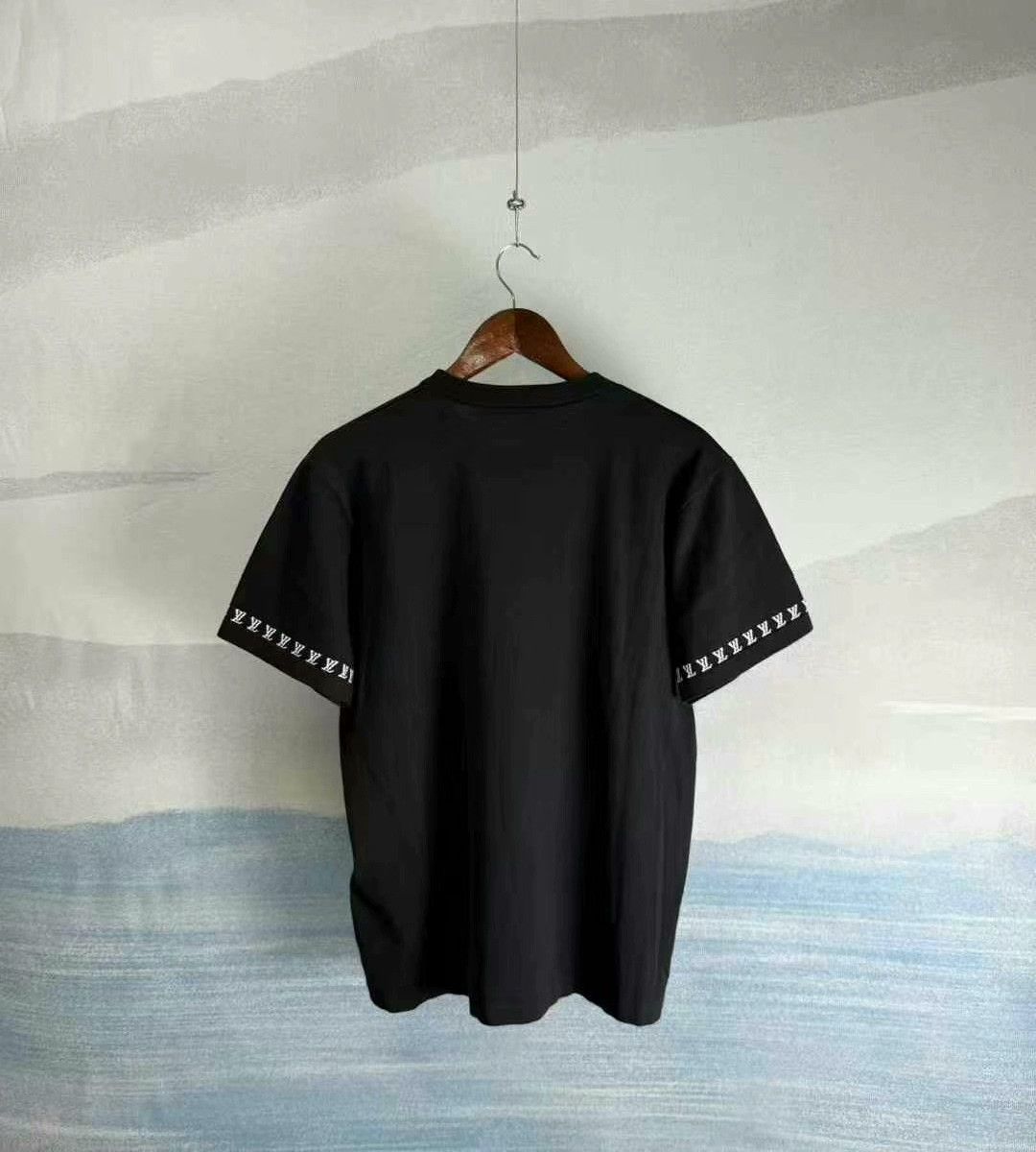 Louis Vuitton Louis Vuitton Black Knit Short Sleeve M Size Size US M / EU 48-50 / 2 - 3 Thumbnail