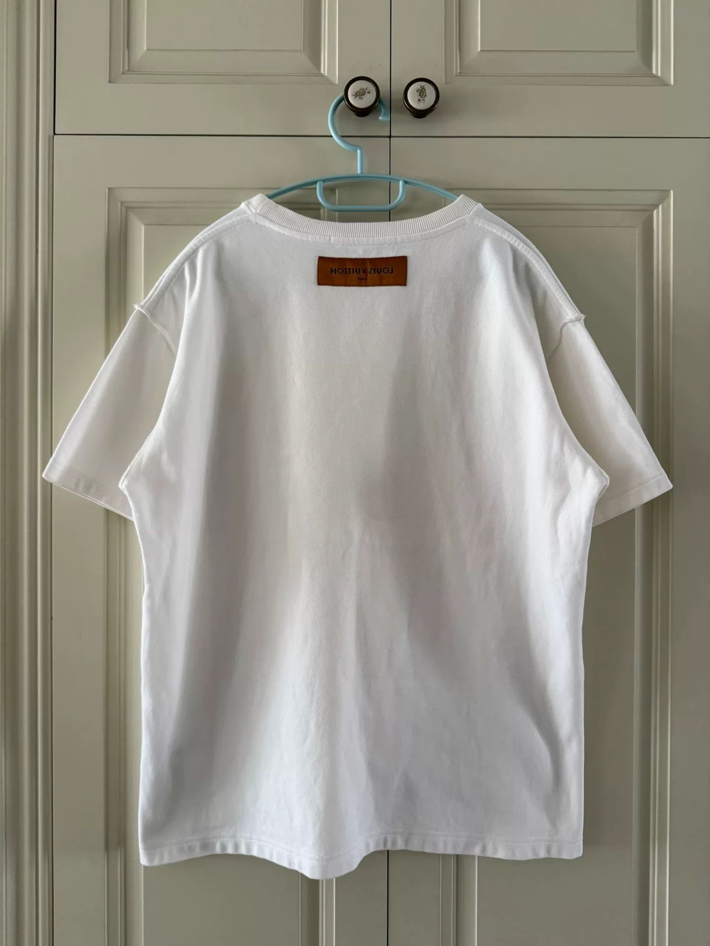 Louis Vuitton Louis Vuitton Short Sleeve Embroidered T-shirt Size S / US 4 / IT 40 - 2 Thumbnail