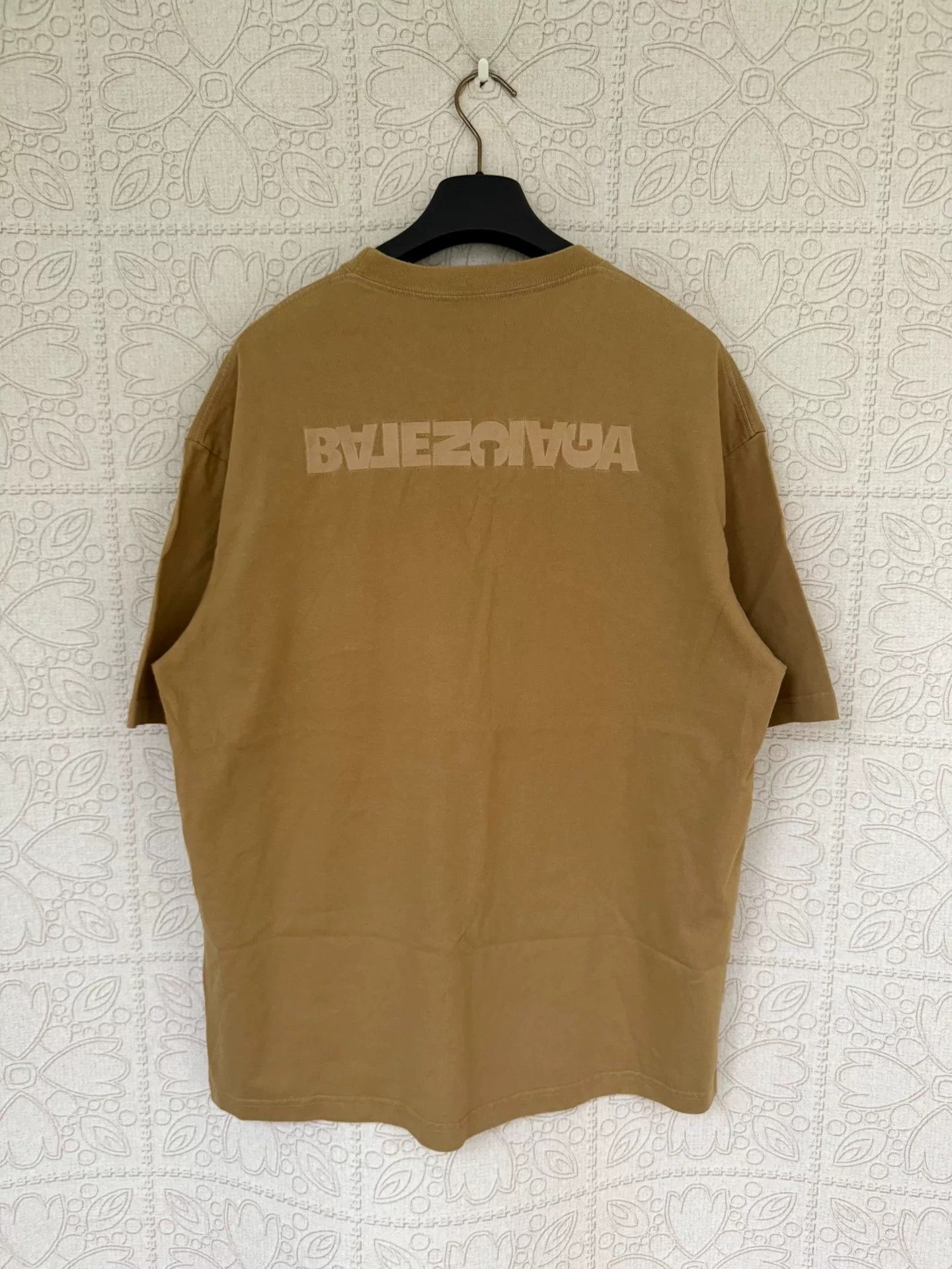 Balenciaga Balenciaga Embroidered Reversed Letter Short Sleeve Size US M / EU 48-50 / 2 - 2 Thumbnail