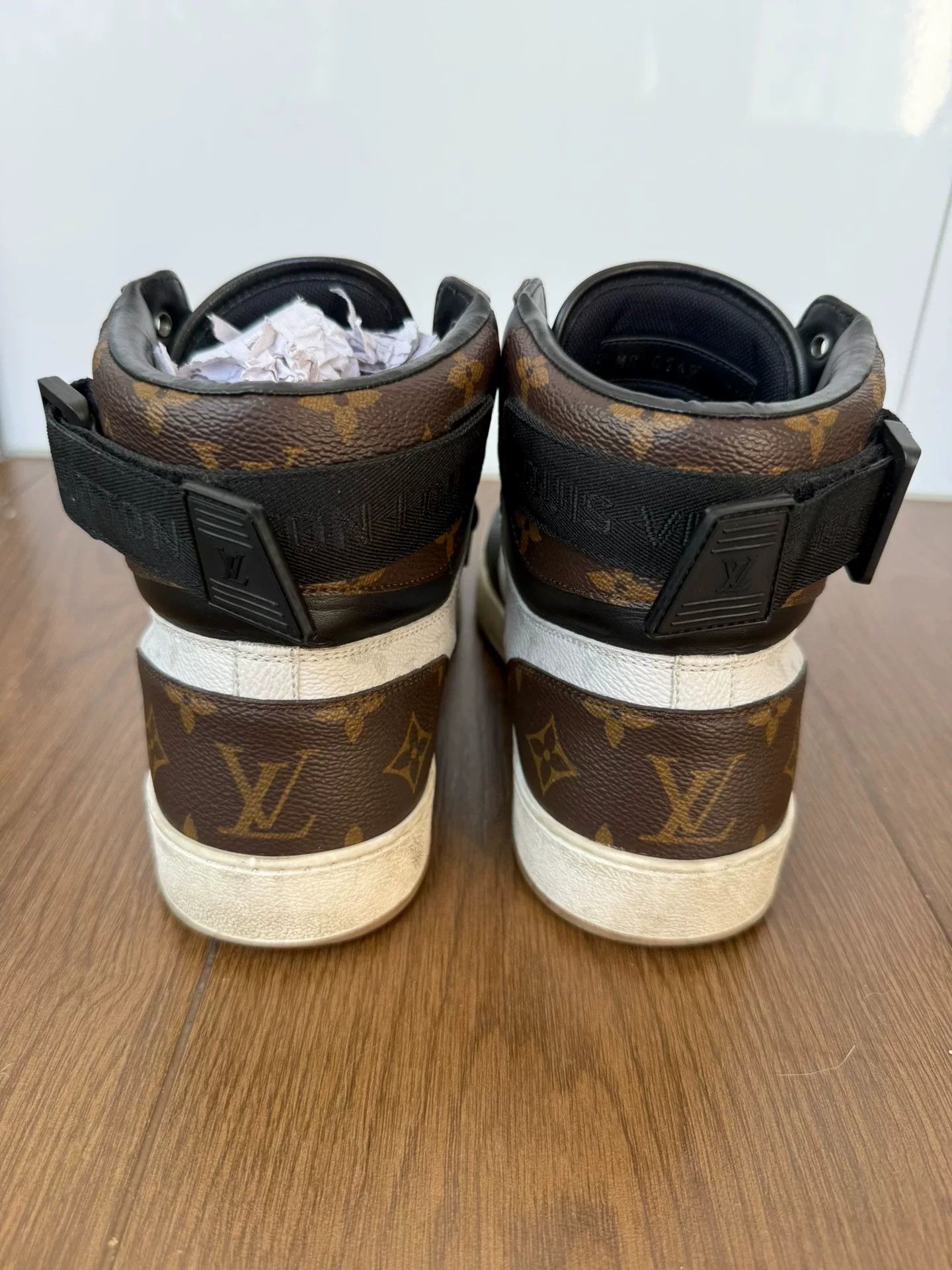Louis Vuitton louis vuitton rivoli high-top sneakers size 7.5 Size US 7.5 / EU 40-41 - 6 Thumbnail