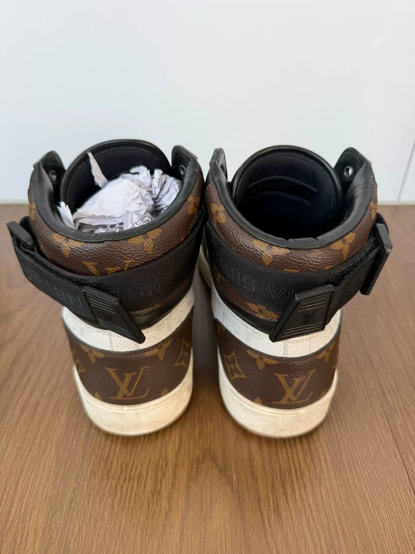Louis Vuitton louis vuitton rivoli high-top sneakers size 7.5 Size US 7.5 / EU 40-41 - 2 Thumbnail