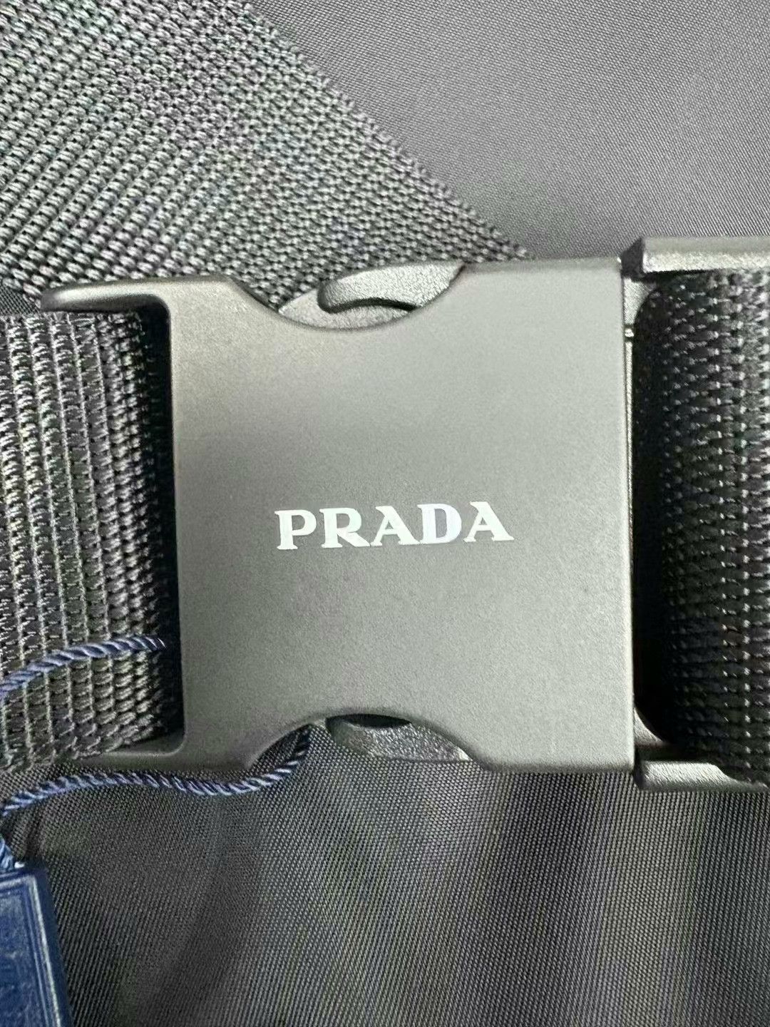 Prada prada functional nylon cargo shorts size 40 Size US 40 / EU 56 - 3 Thumbnail