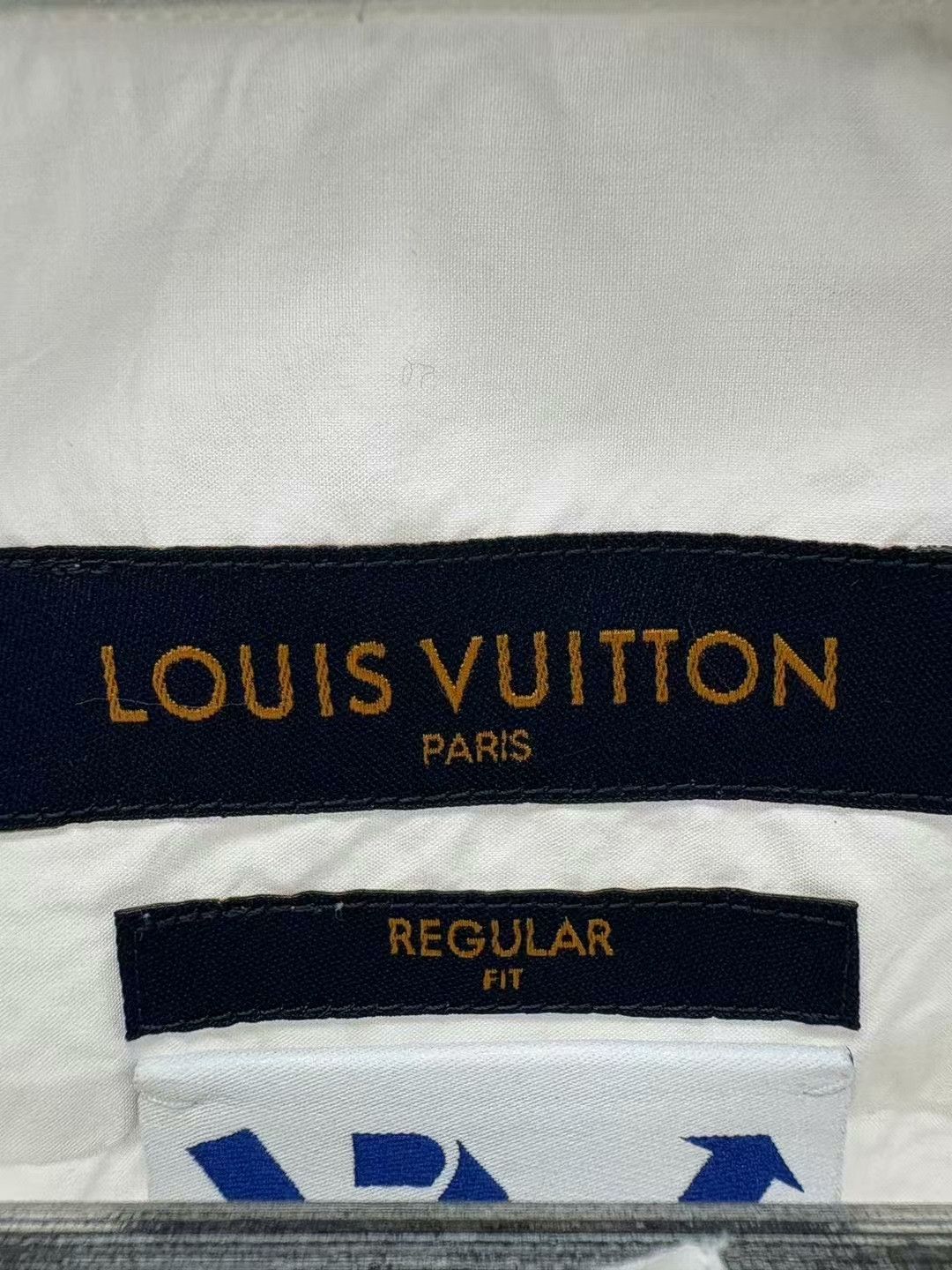 Louis Vuitton louis vuitton ocean bead long sleeve shirt Size US S / EU 44-46 / 1 - 4 Thumbnail