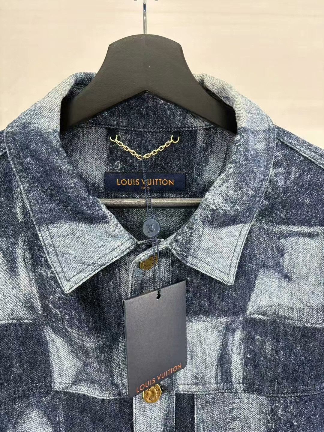 Louis Vuitton louis vuitton blue checkered denim short sleeve shirt Size US XL / EU 56 / 4 - 5 Thumbnail