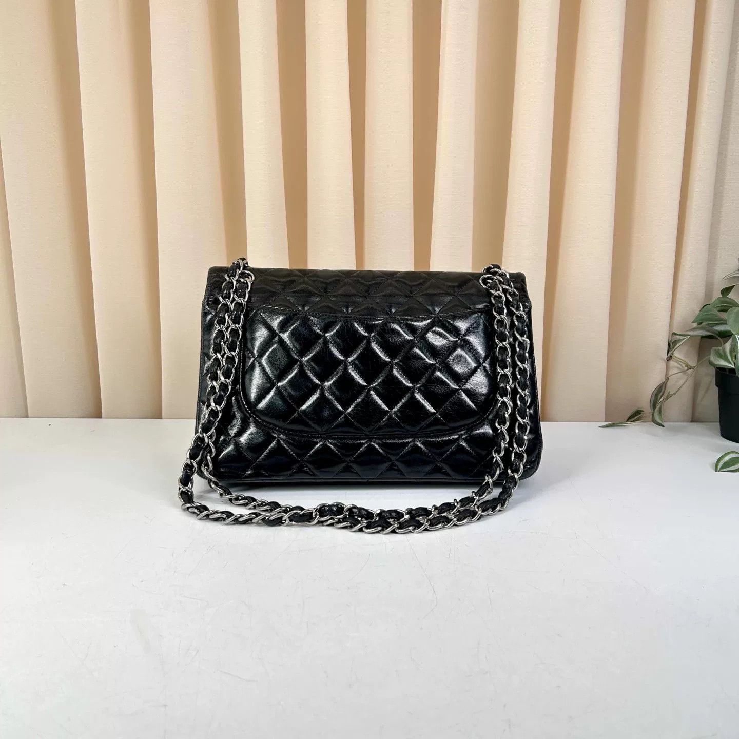 Chanel Pre-loved Bag Very good condition Size ONE SIZE - 2 Thumbnail
