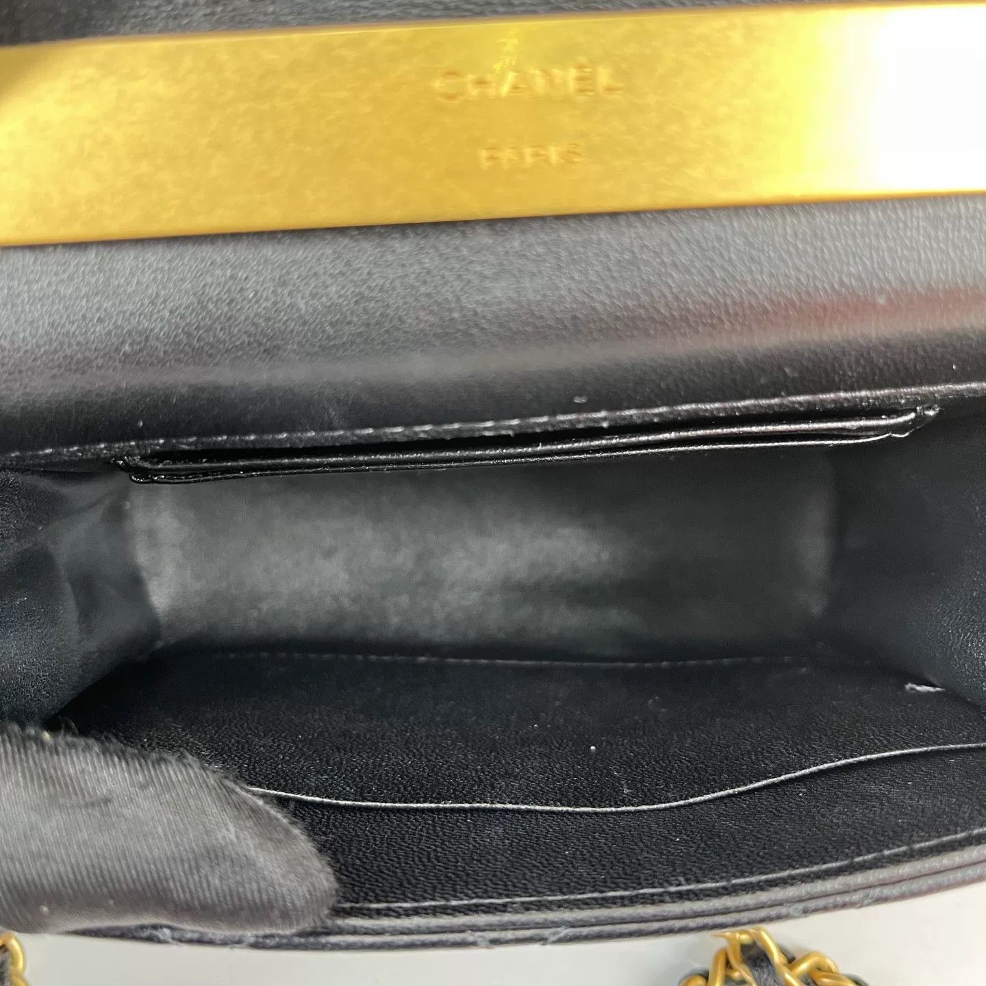Chanel Pre-loved Bag Very good condition Size ONE SIZE - 3 Thumbnail