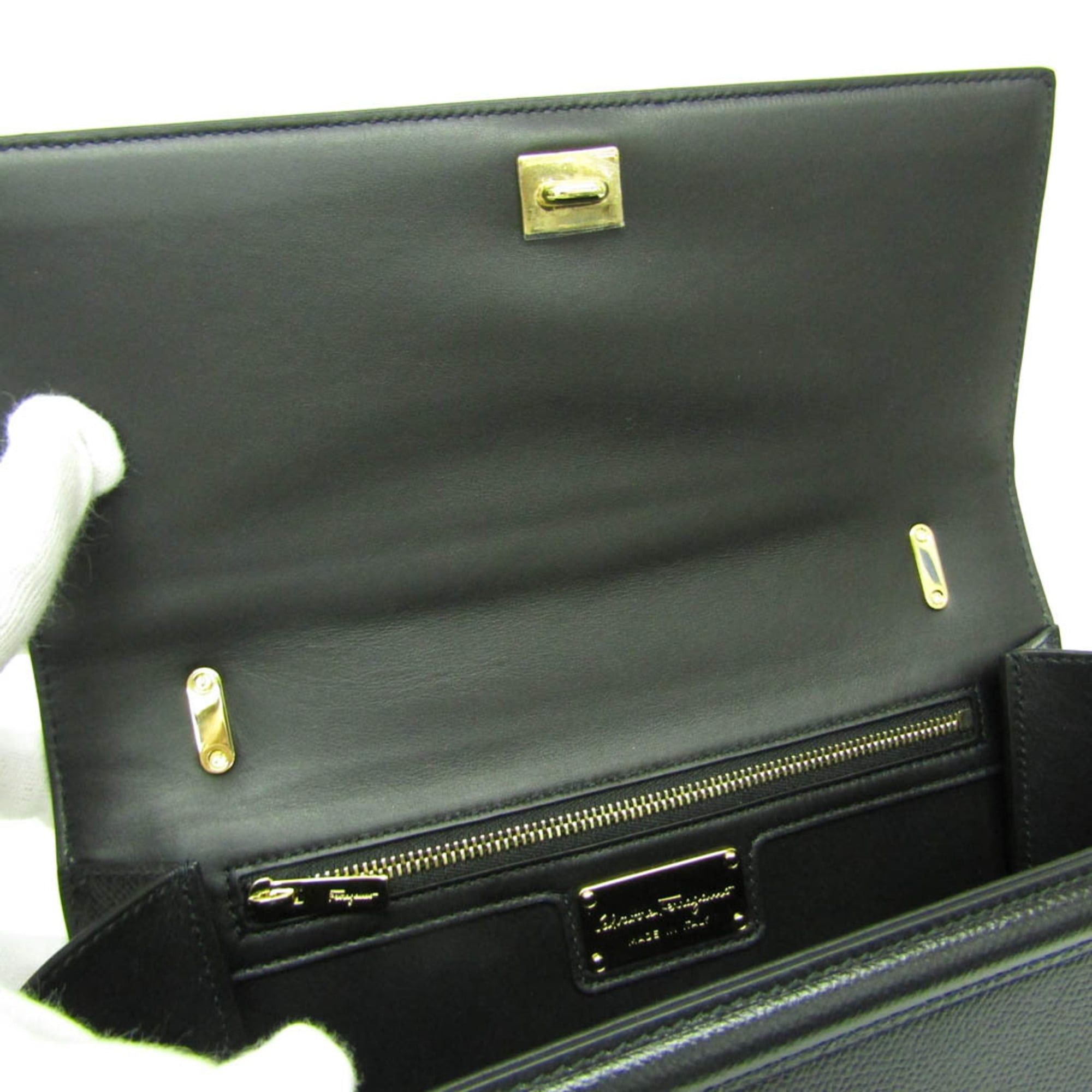 Salvatore Ferragamo Salvatore Ferragamo Vara AU-21G462 Women's Leather Shoulder Bag Black Size ONE SIZE - 9 Thumbnail