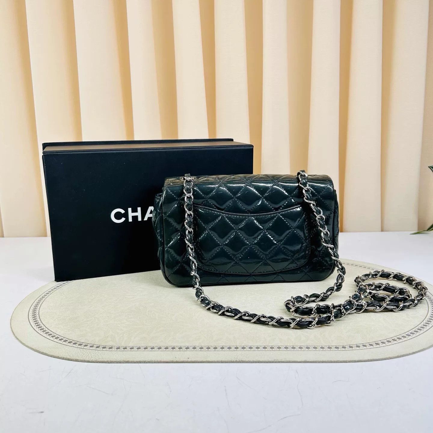 Chanel Pre-loved Bag Very good condition Size ONE SIZE - 2 Thumbnail