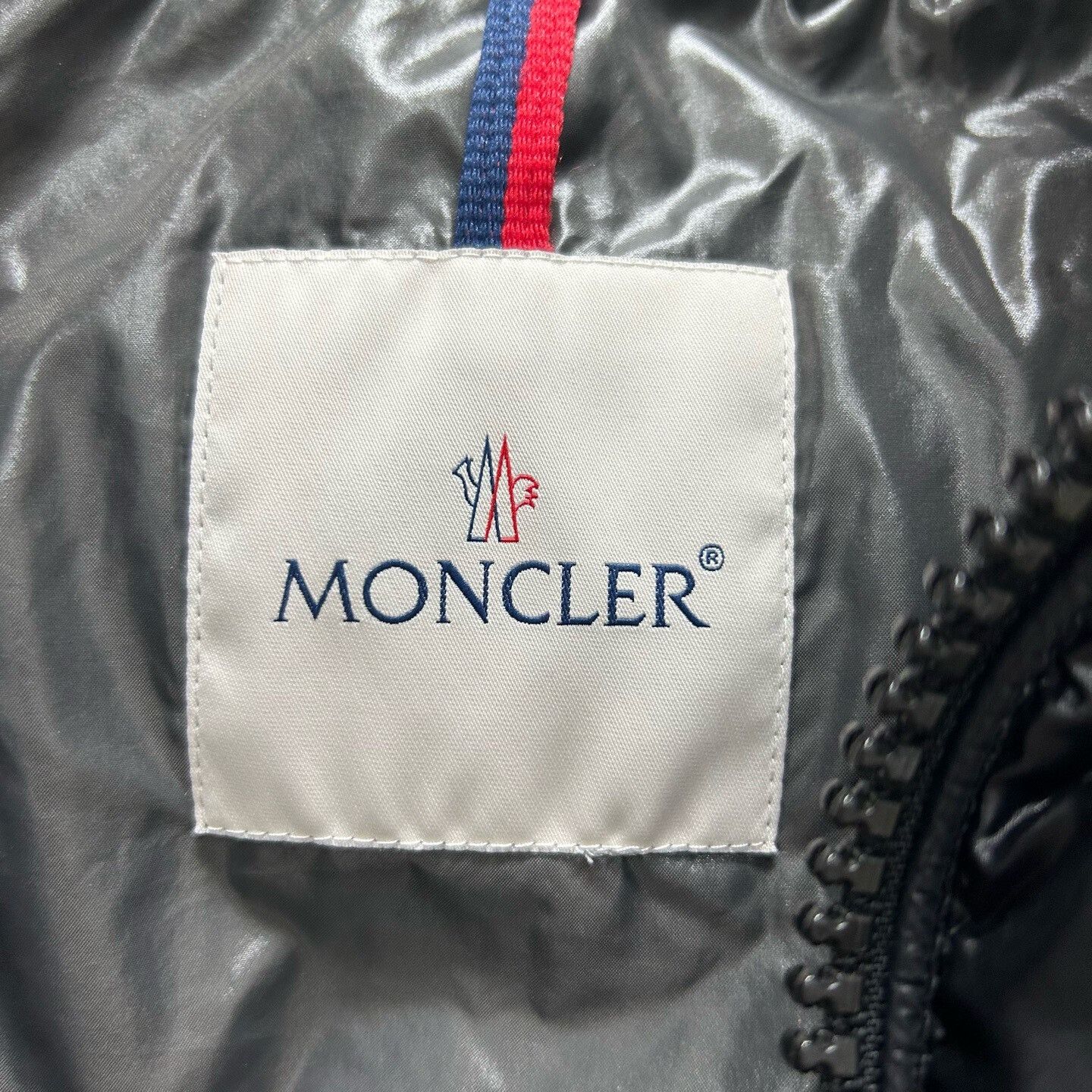 Moncler Moncler Maya Glossy Down Jacket Size US XL / EU 56 / 4 - 7 Thumbnail