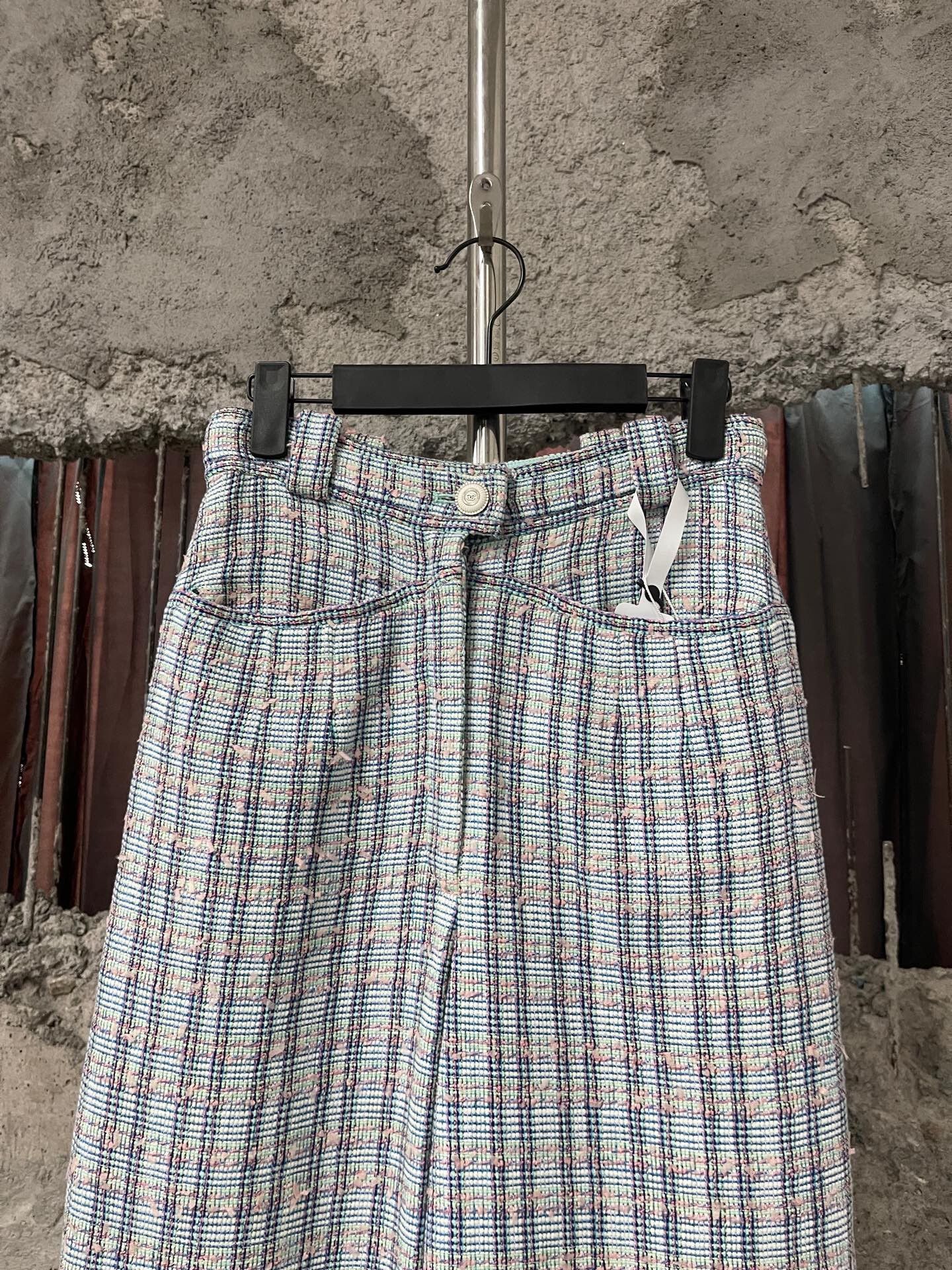 Chanel Chanel Plaid Carrot Pants Size 36 Size 36" / US 14 / IT 50 - 3 Thumbnail