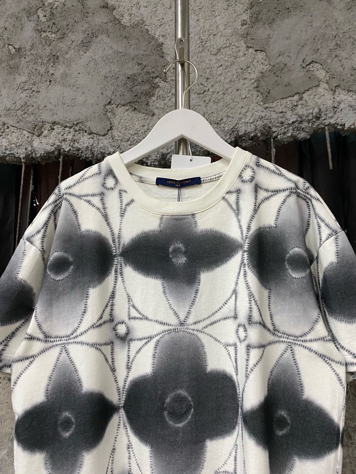 Louis Vuitton louis vuitton ink short sleeve shirt Size US XS / EU 42 / 0 - 4 Thumbnail