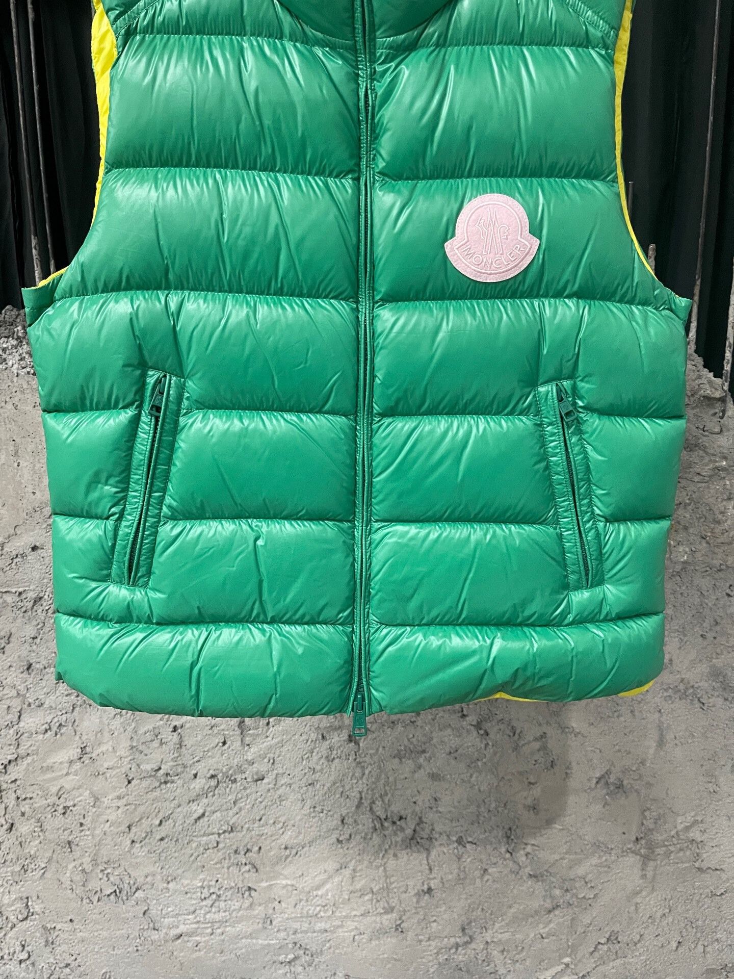 Moncler green puffer vest by Moncler Size US M / EU 48-50 / 2 - 4 Thumbnail