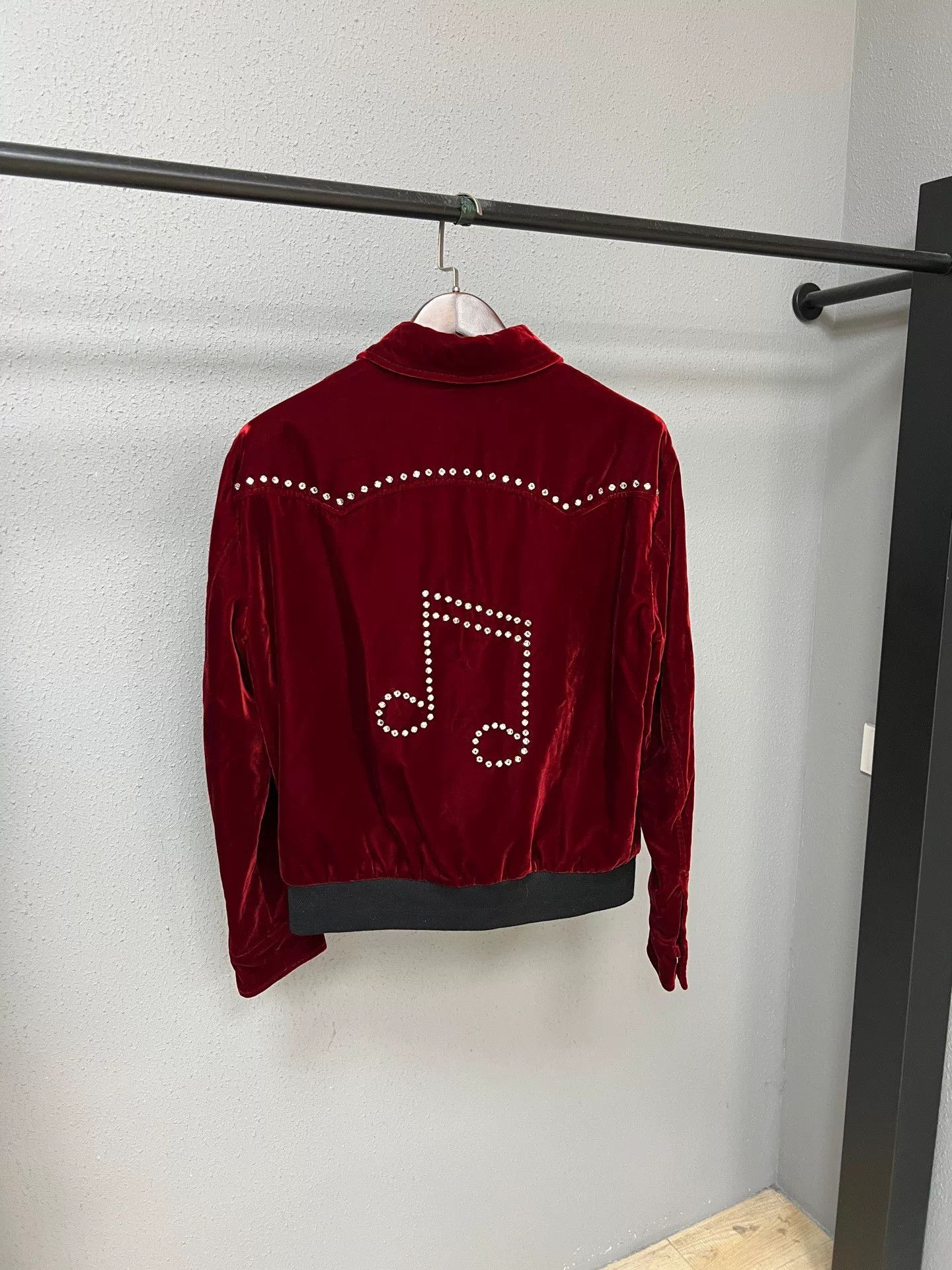 Yves Saint Laurent red velvet musical note jacket Size US L / EU 52-54 / 3 - 2 Thumbnail